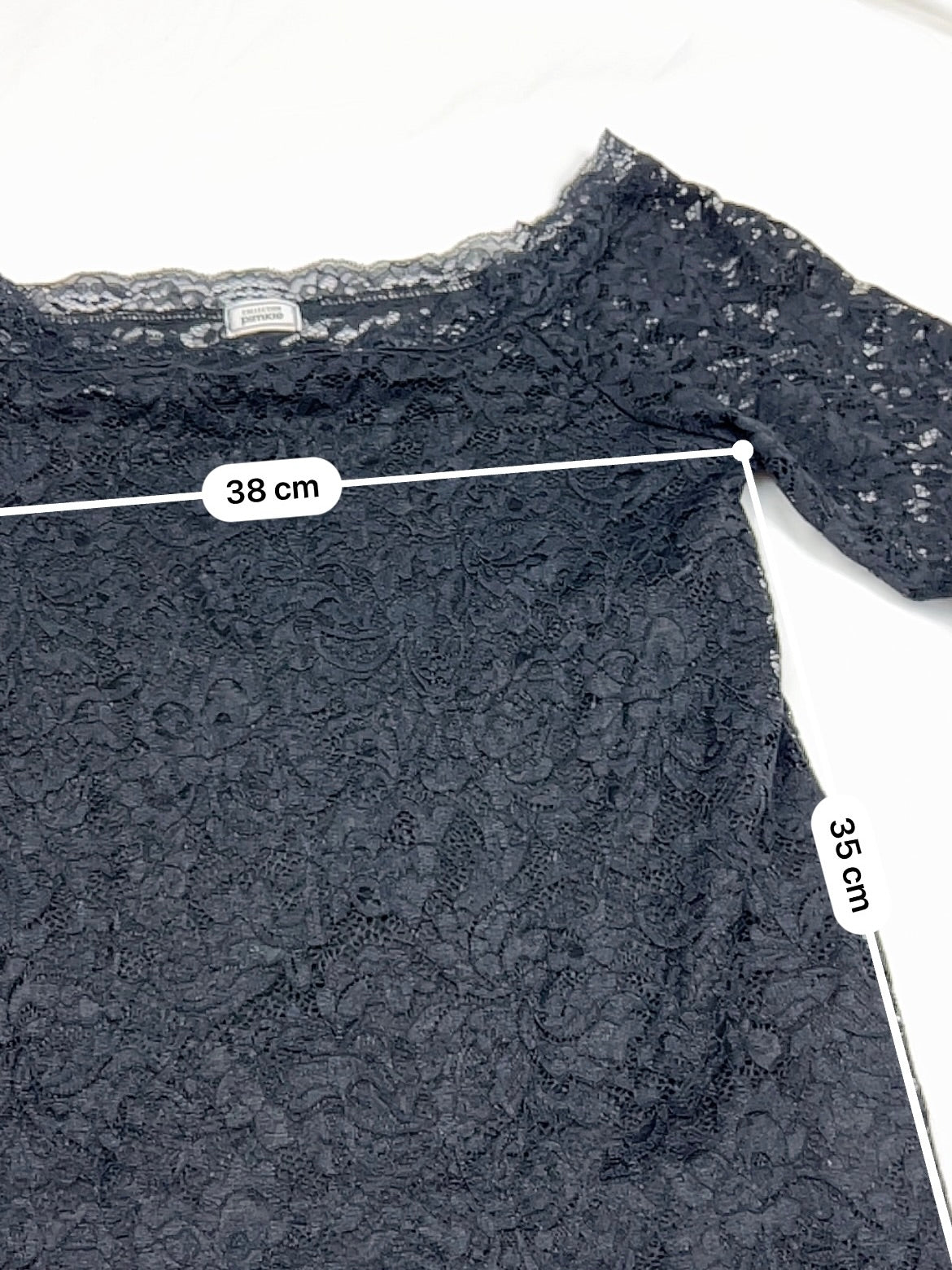 Black lace lined long sleeves top (M)