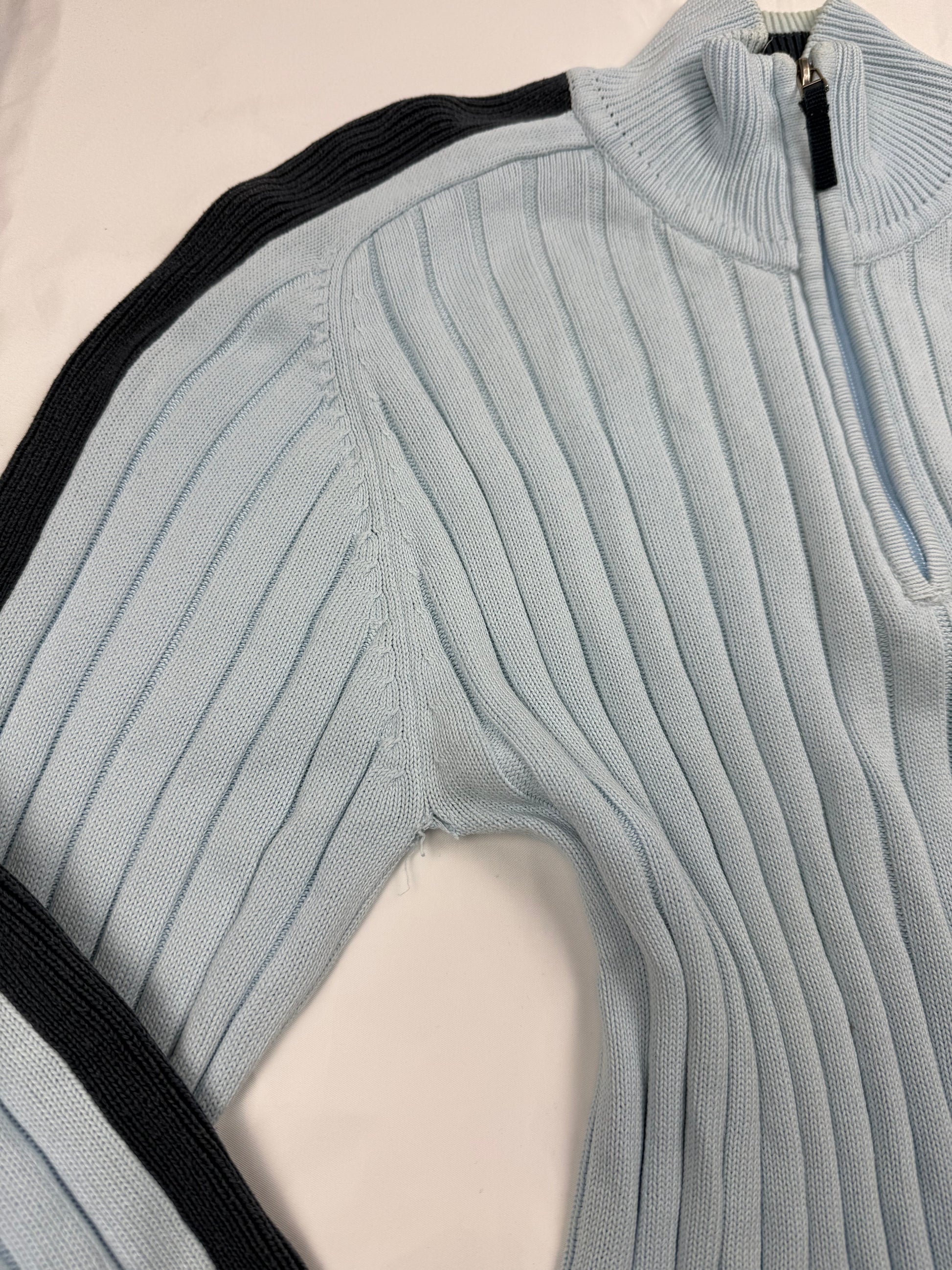 Baby blue 100% cotton half zip jumper (XXL)