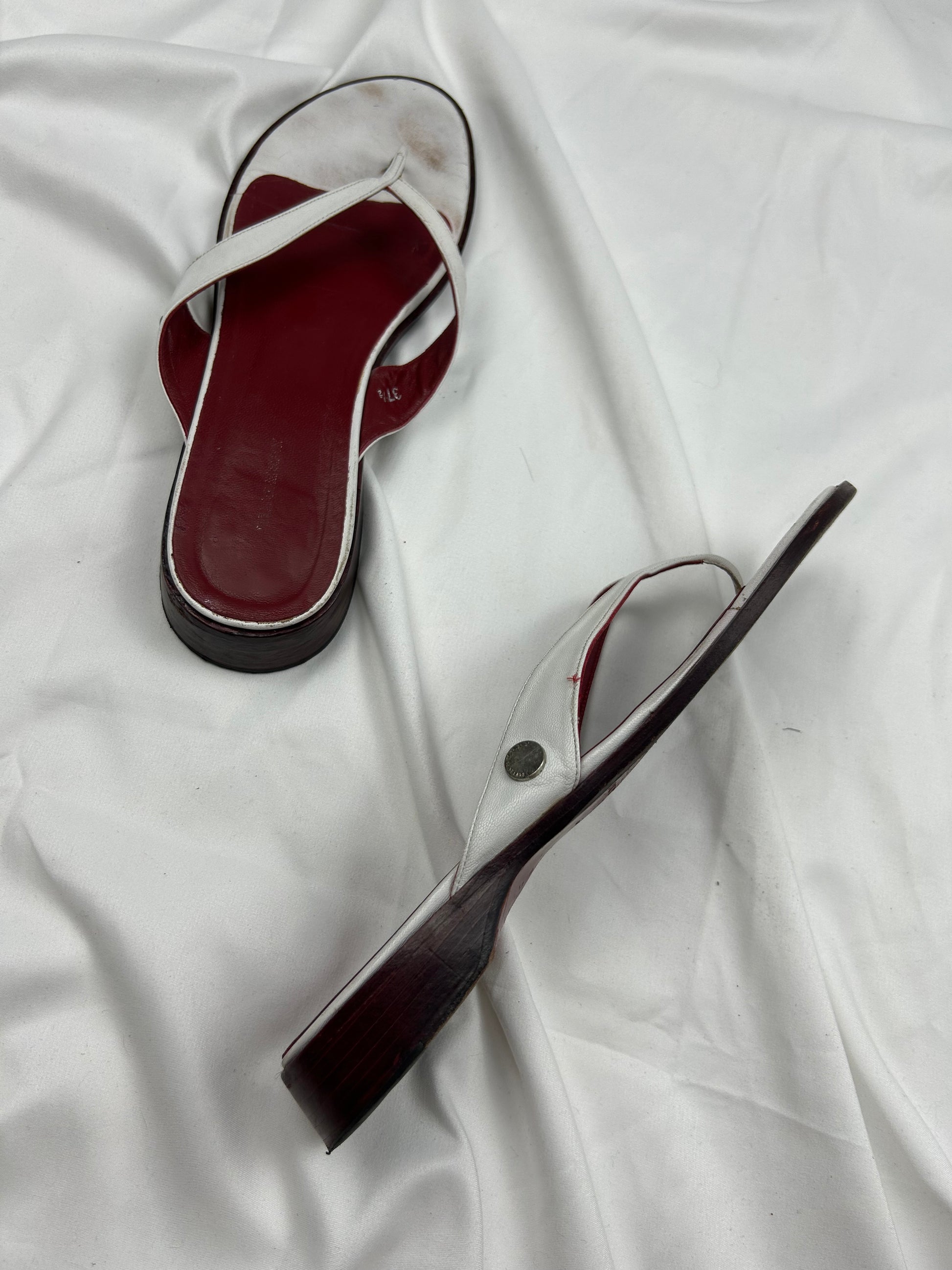 White real leather flip flop mules (37.5)
