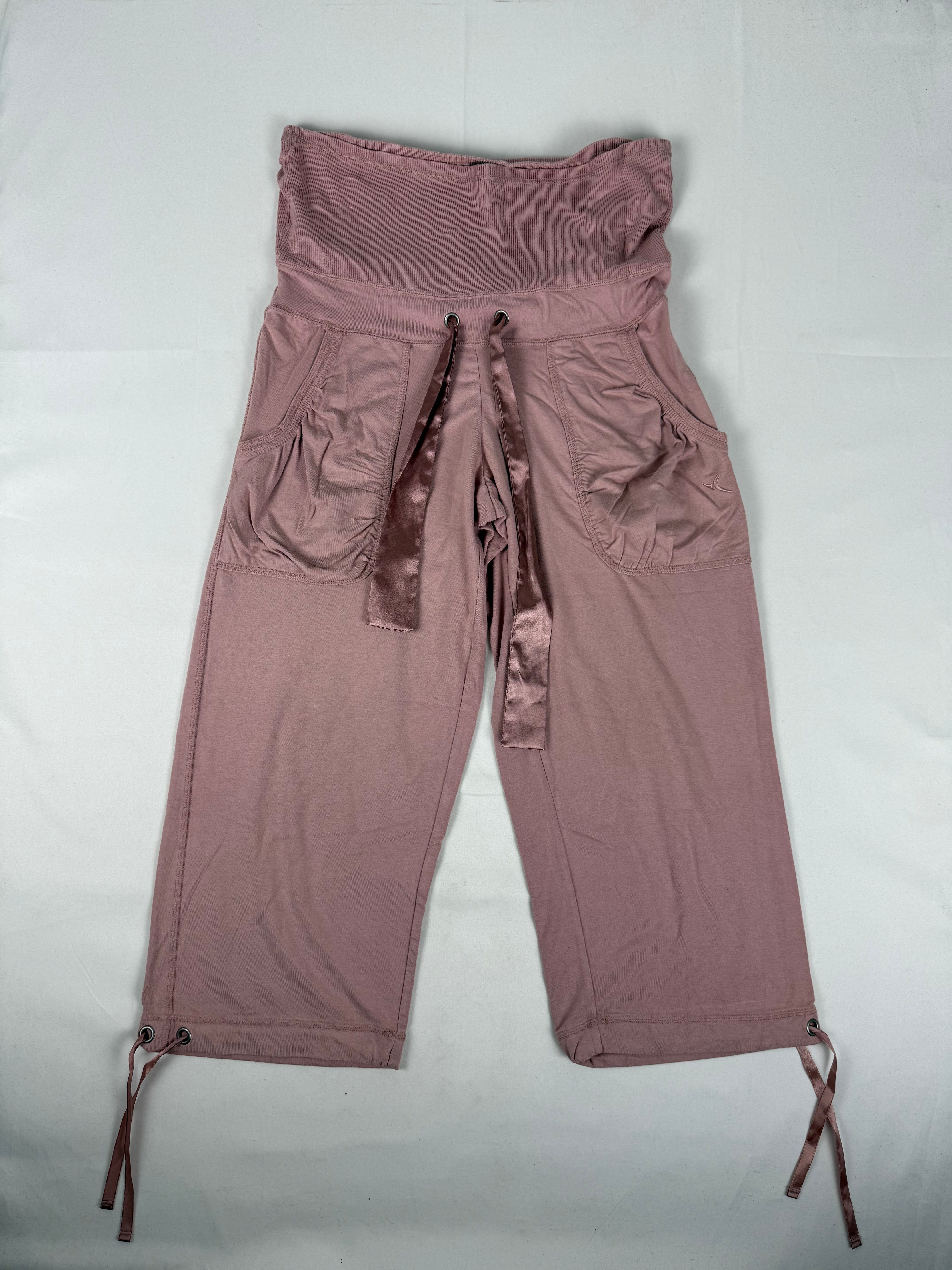 Pink cotton low waist capri pants (L)