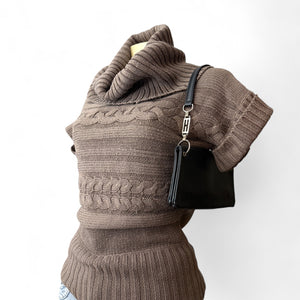 Black pochette shoulder bag (25x11cm)