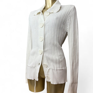 White ribbed buttons up jumper (M)