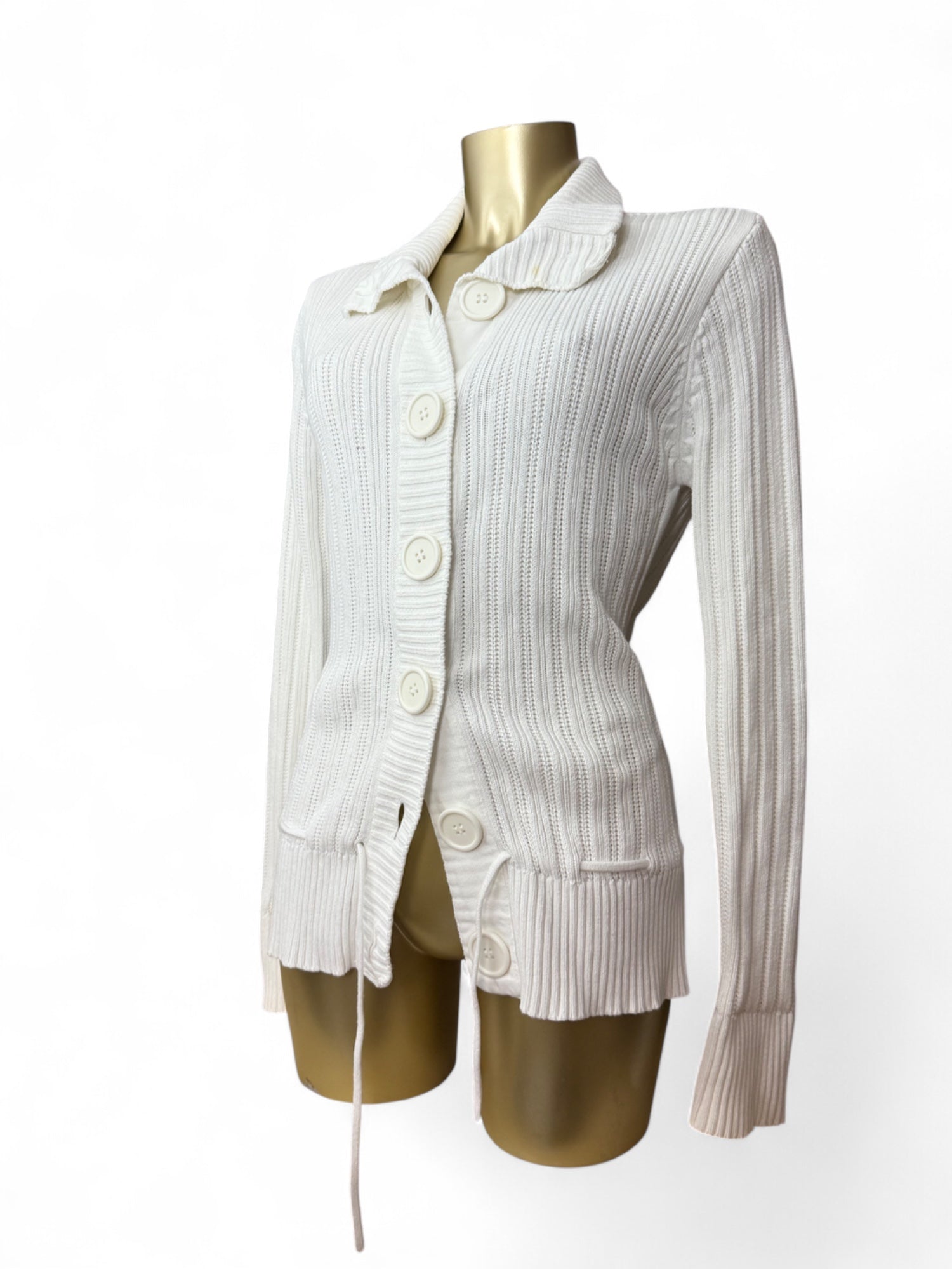 White ribbed buttons up jumper (M)