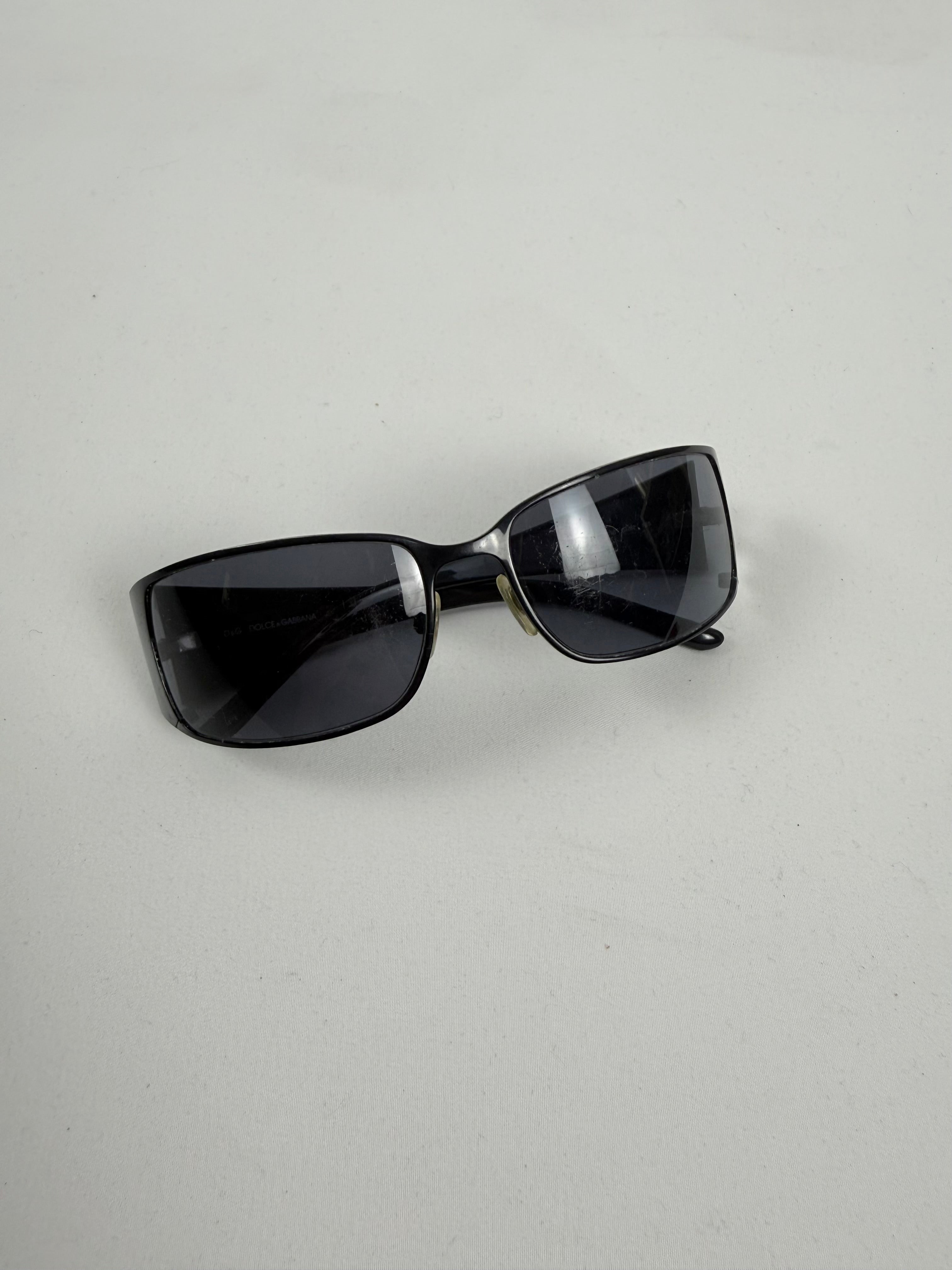 Lunettes de vue grises et argentées pour le bureau