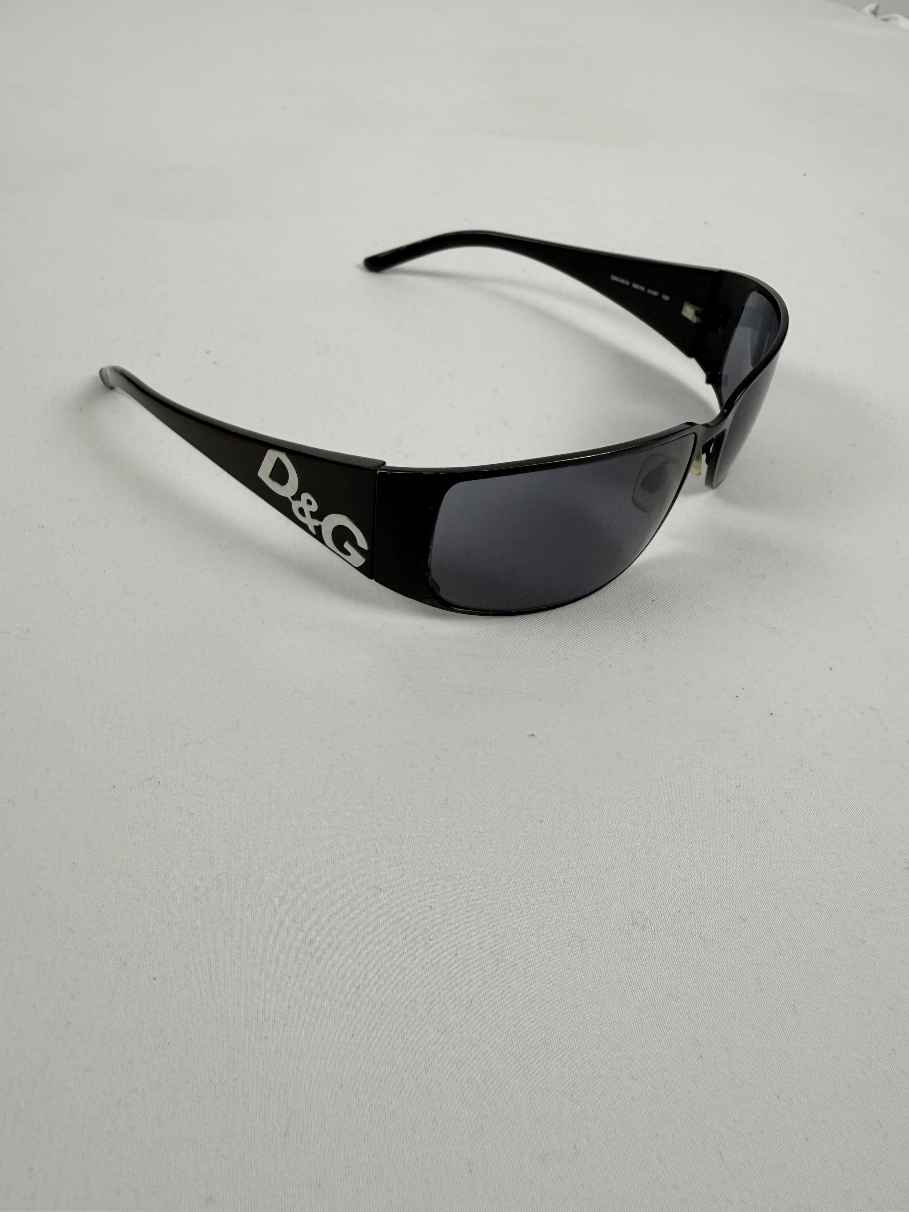 Lunettes de vue grises et argentées pour le bureau