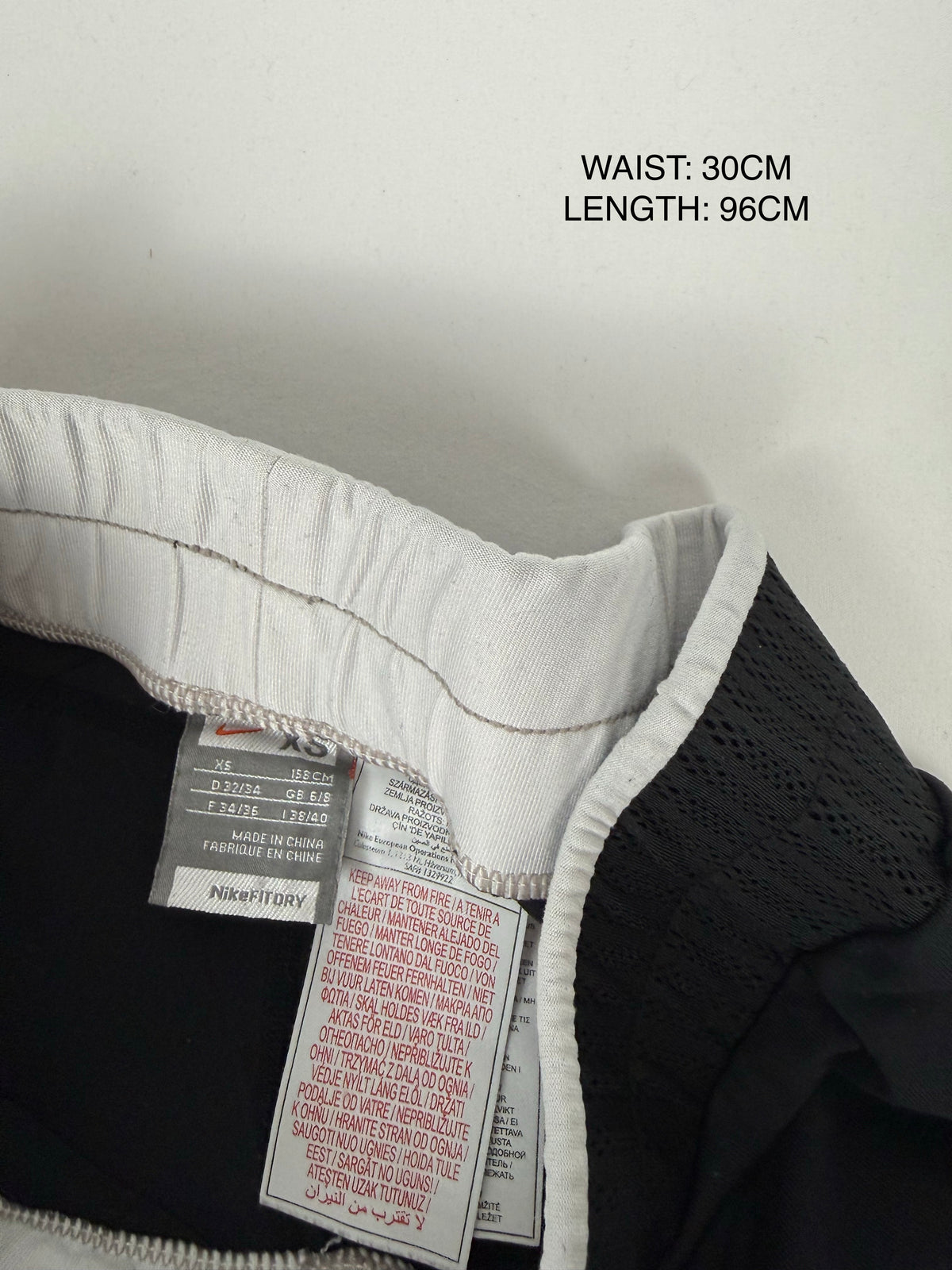 Black activewear low rise pants (XS)
