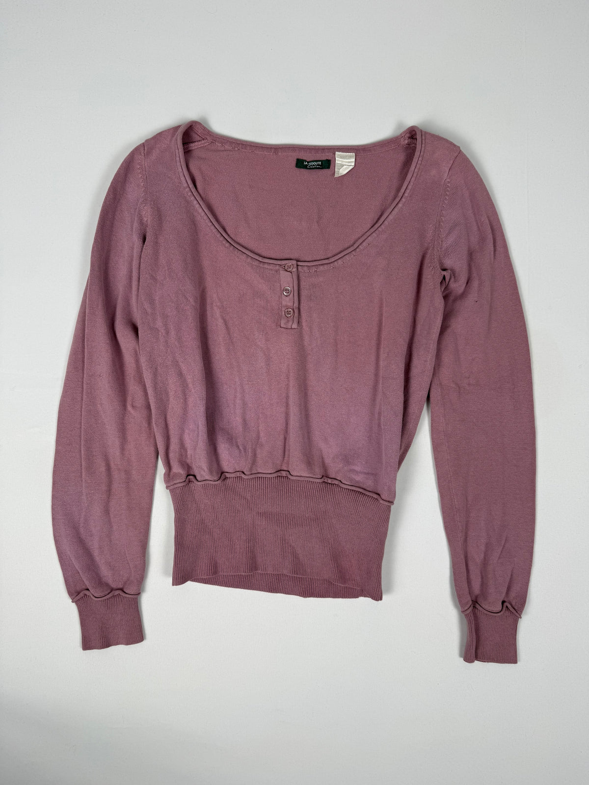 Mini-robe en maille grise à manches courtes avec nouage (S)
