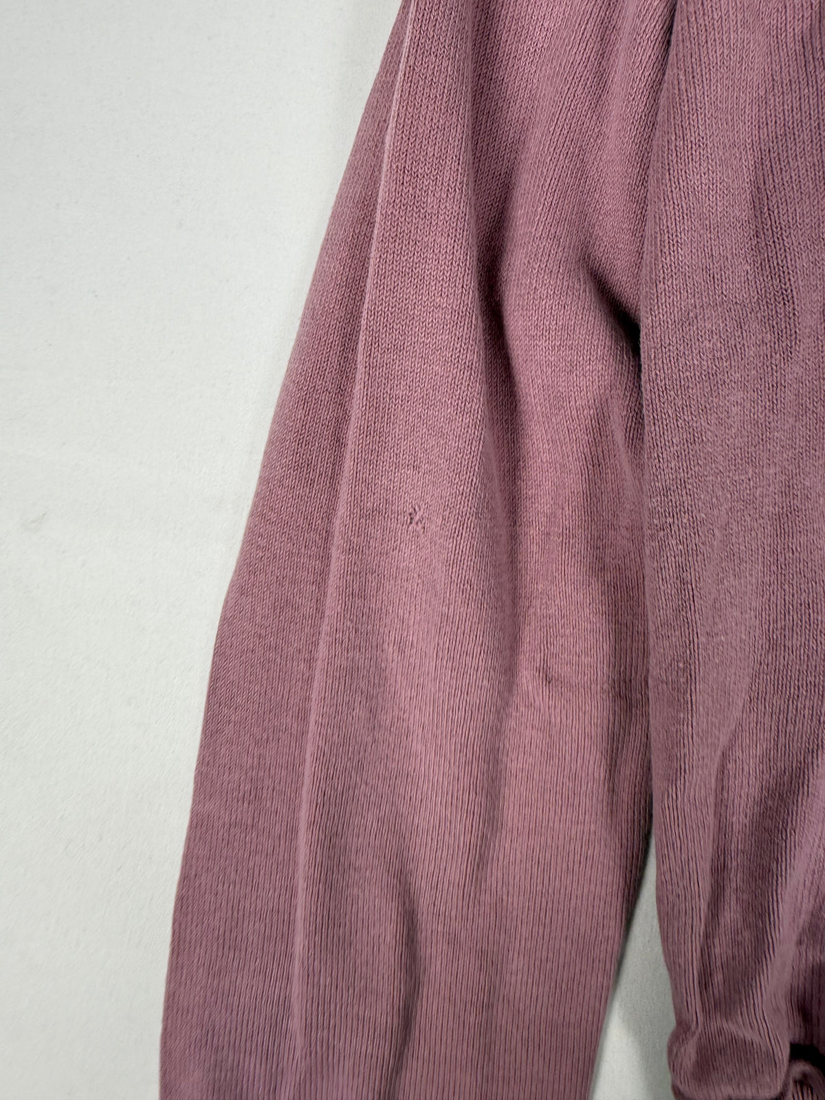 Mini-robe en maille grise à manches courtes avec nouage (S)