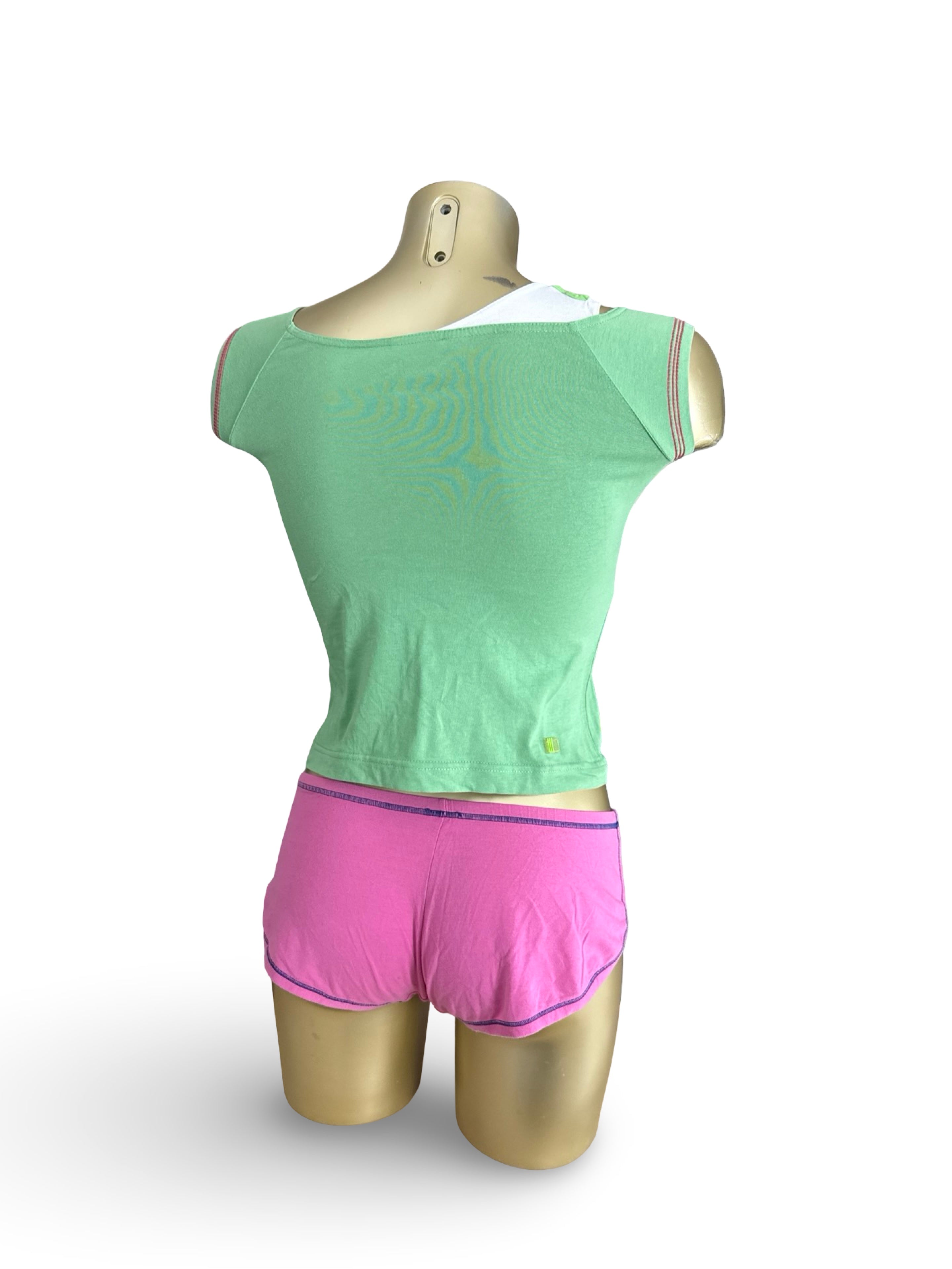 Green 100% cotton tee (XS)