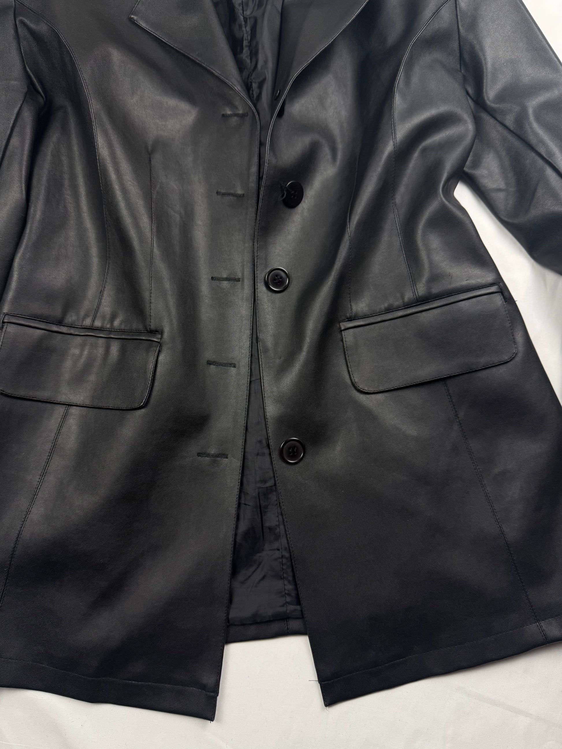 Black pvc leather trench jacket (L)