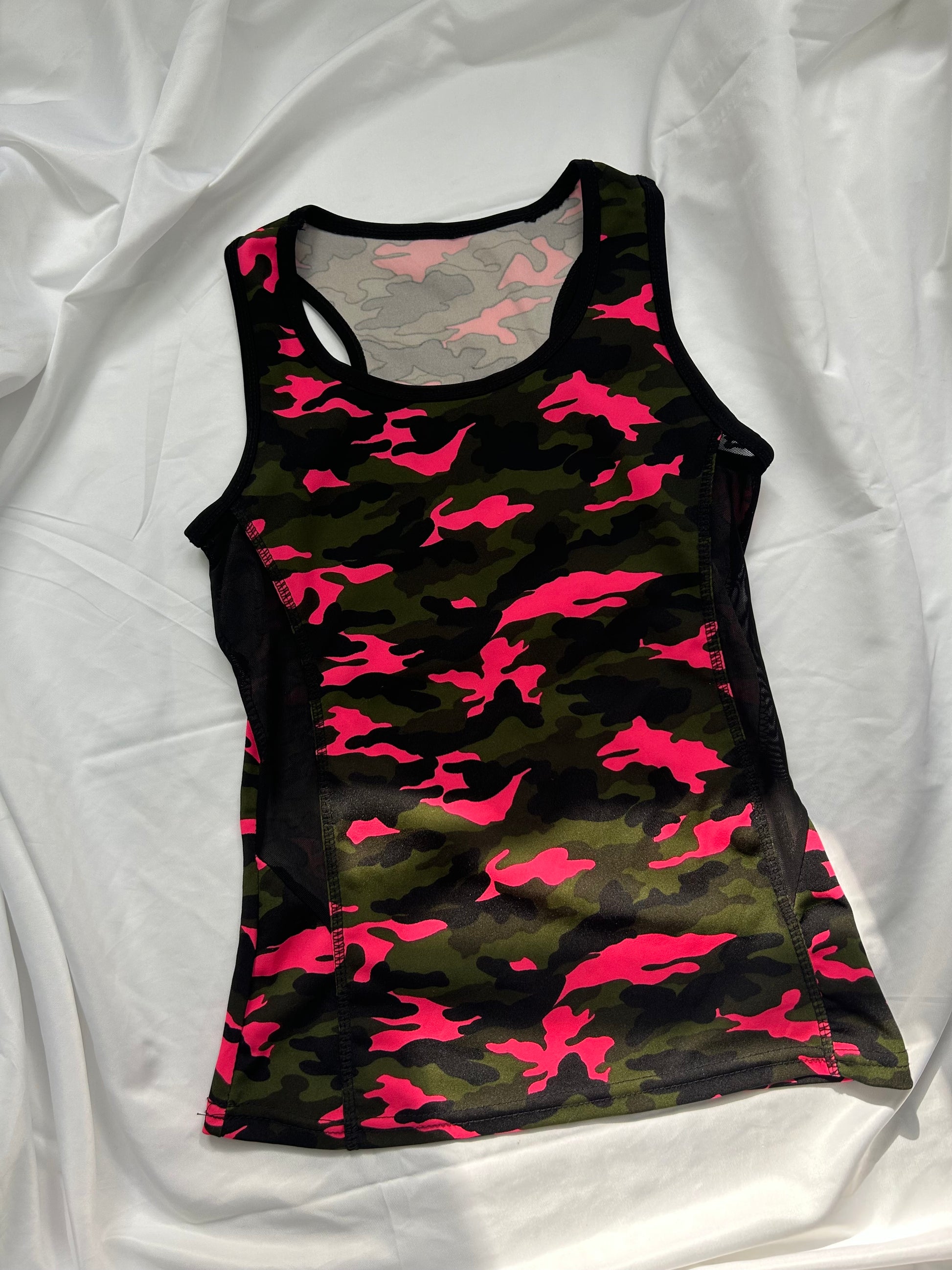 Pink camo tank top (XS)