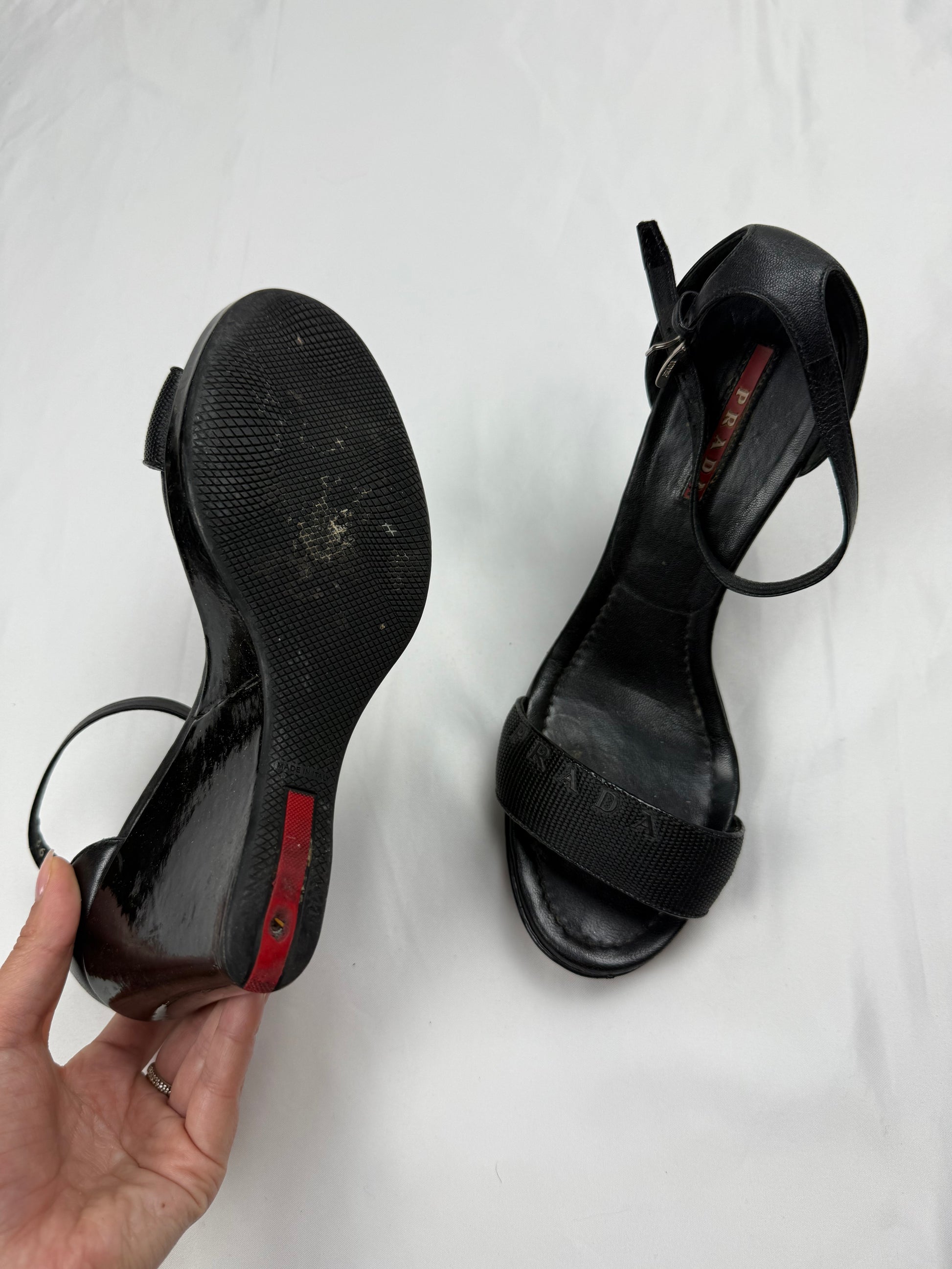 Black wedge heels (36)
