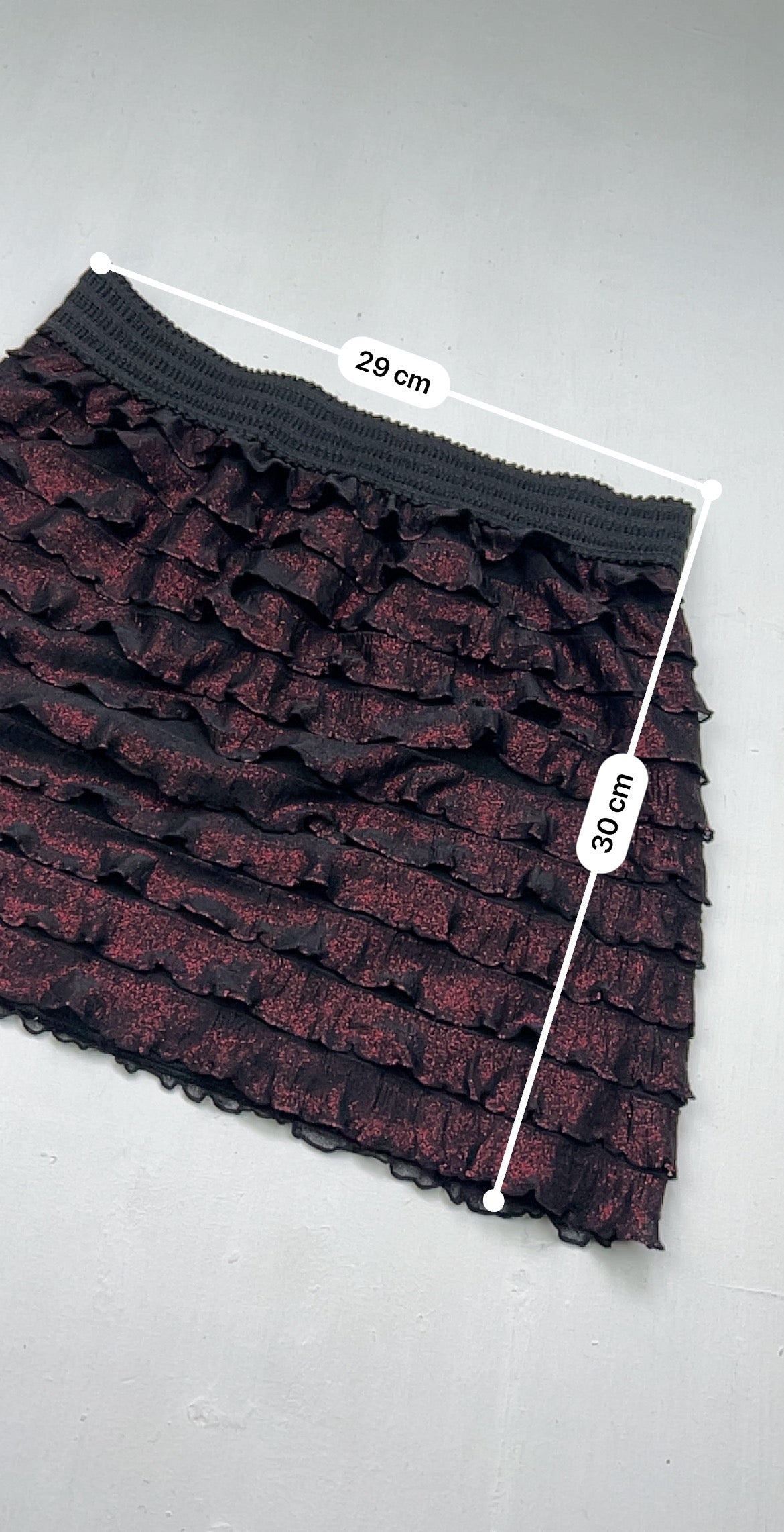 Black & burgundy low rise pleated mini skirt (S)