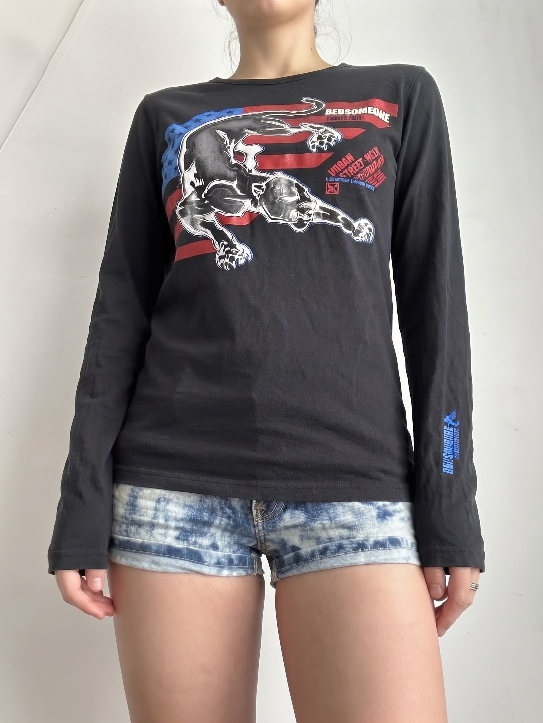 Haut à manches longues à rayures noires avec capuche (XS)