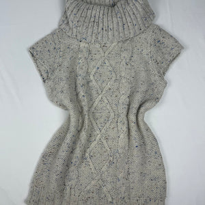 Grey turtleneck sleeveless jumper (S/M)