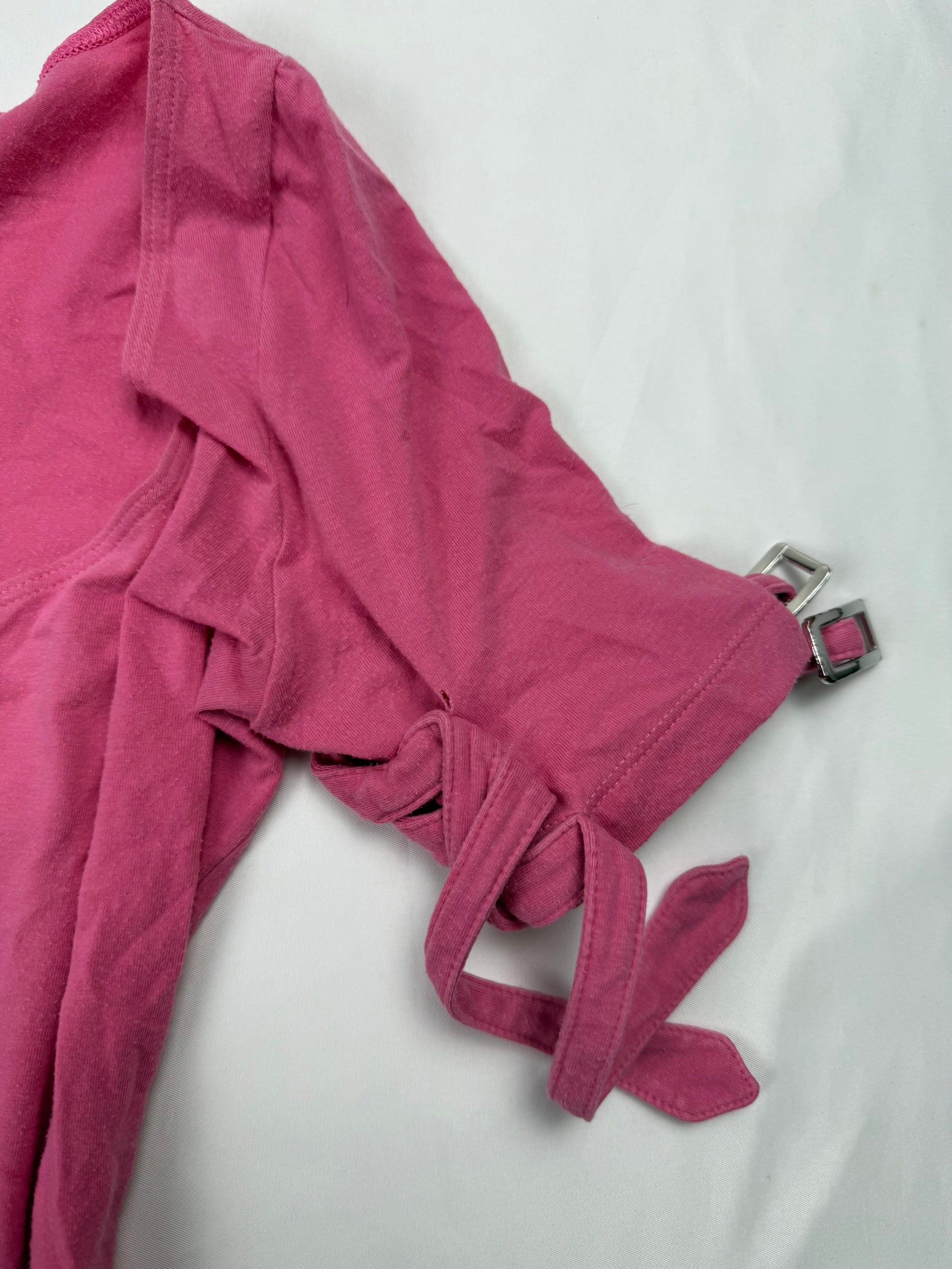 Pink belt buckles tee (S/M)