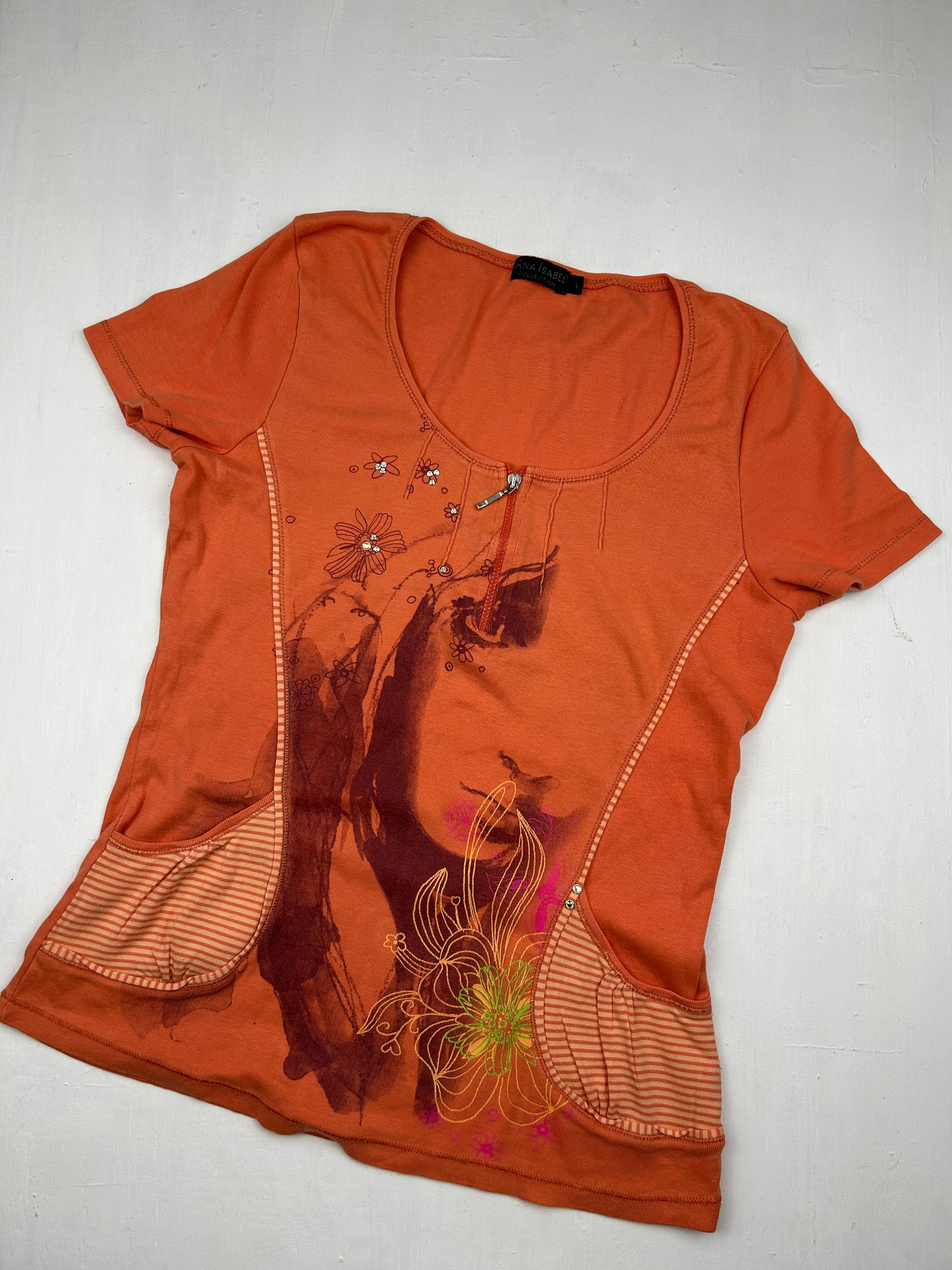 Orange graphic print  tee (L)