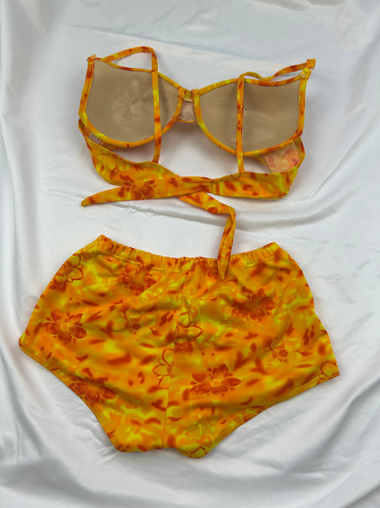 Orange floral print low rise shorty bikini set (M)