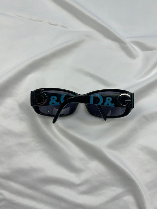 Black y2k logo sunglasses