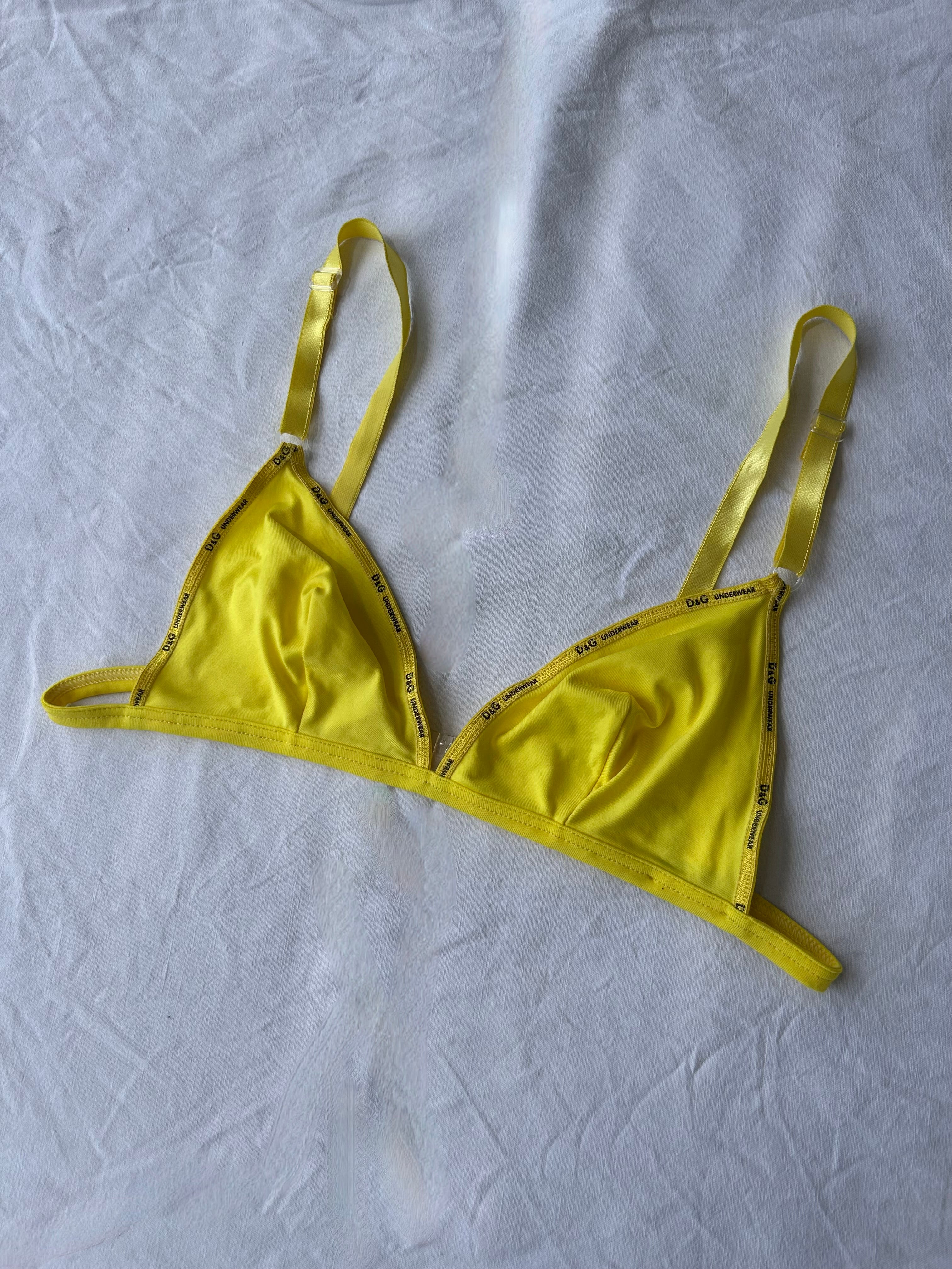 Yellow lycra vintage bralette (S/M)