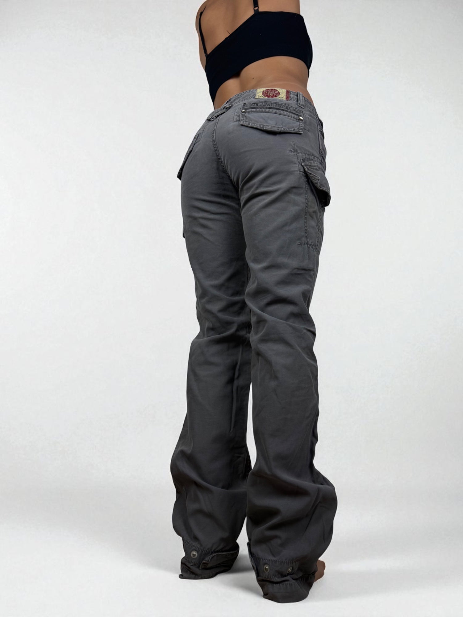 Denim grey low rise cargo pants (S)