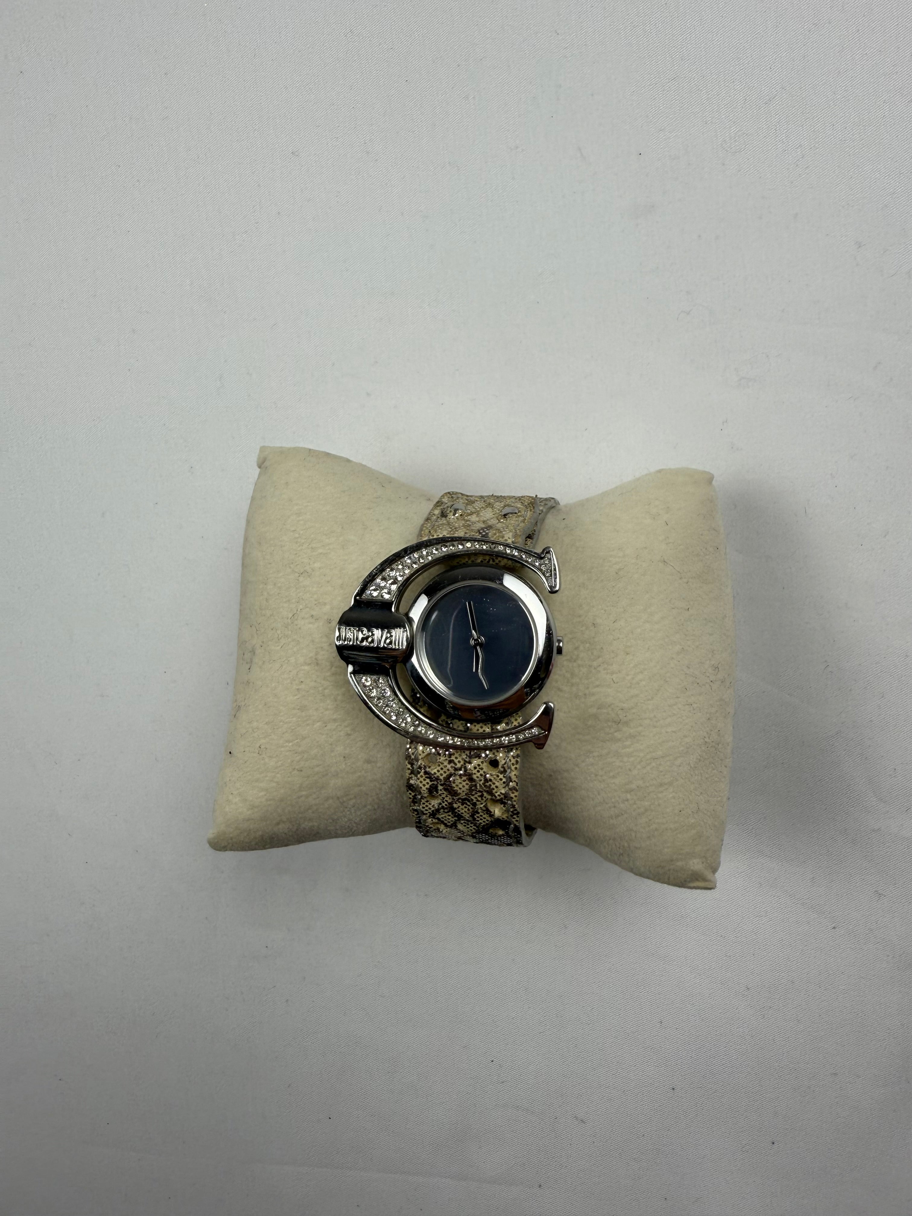 Vintage silver beige bracelet watch jewelry