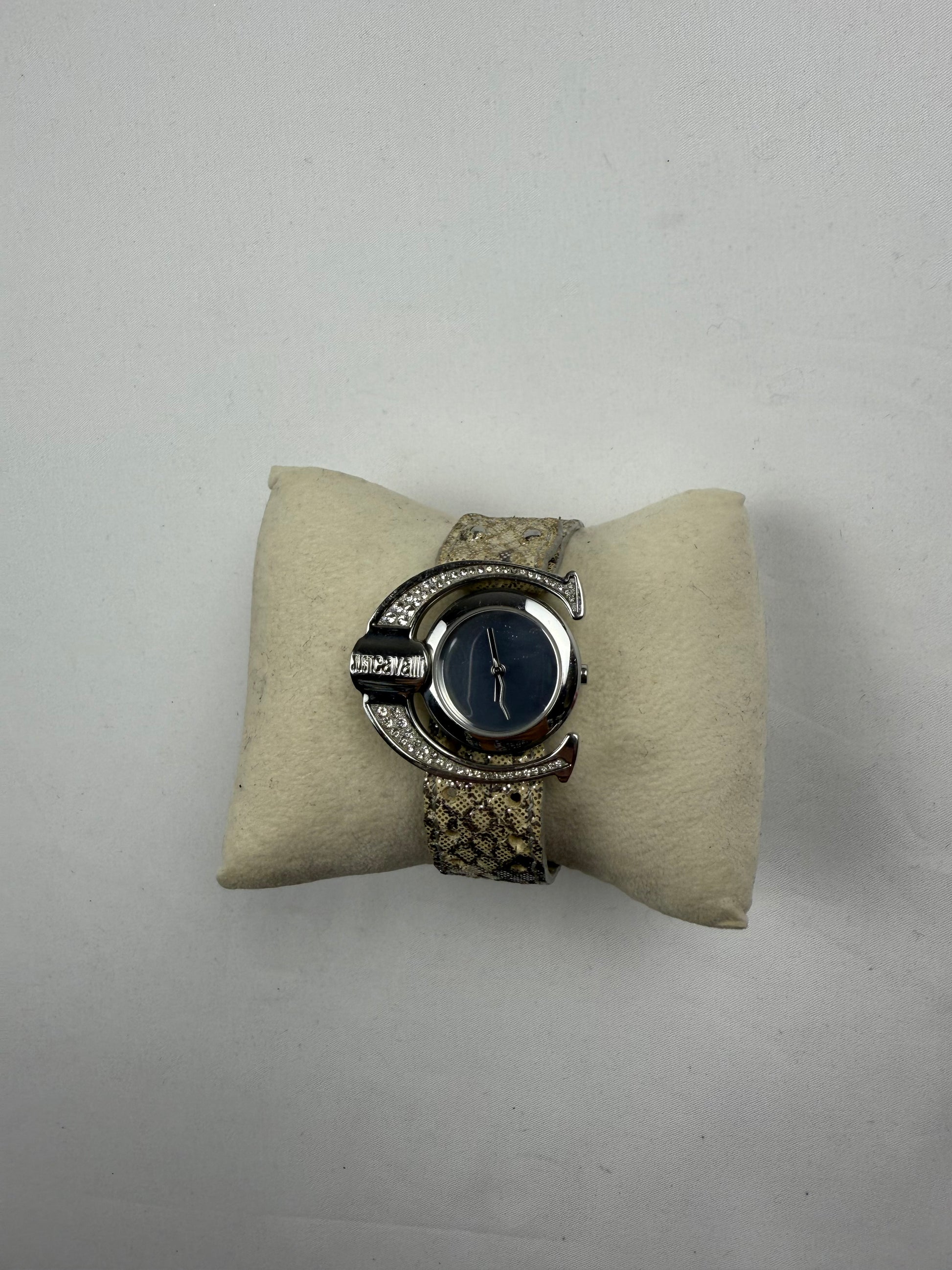 Vintage silver beige bracelet watch jewelry