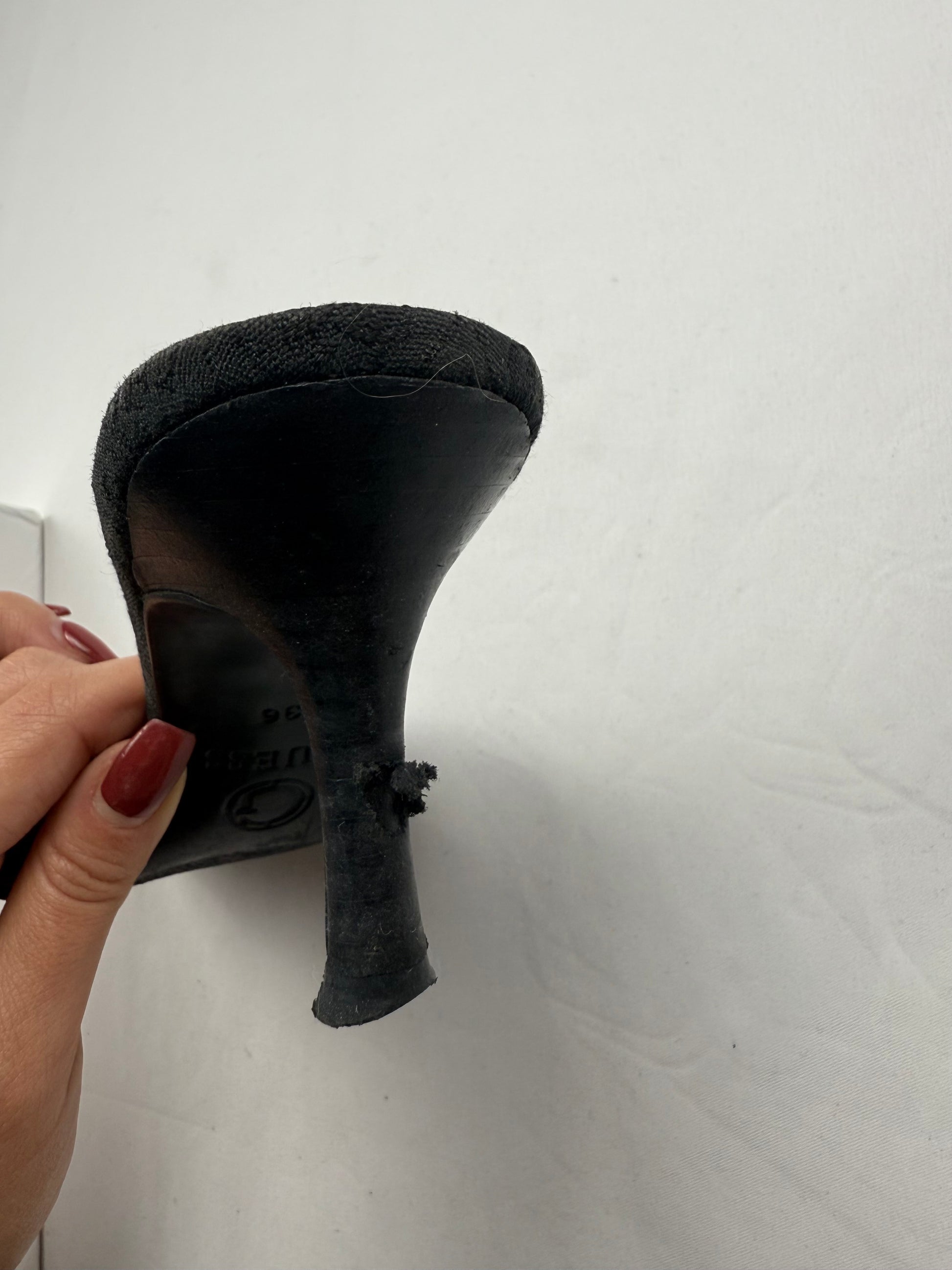 Black real leather kitten heels mules (36)