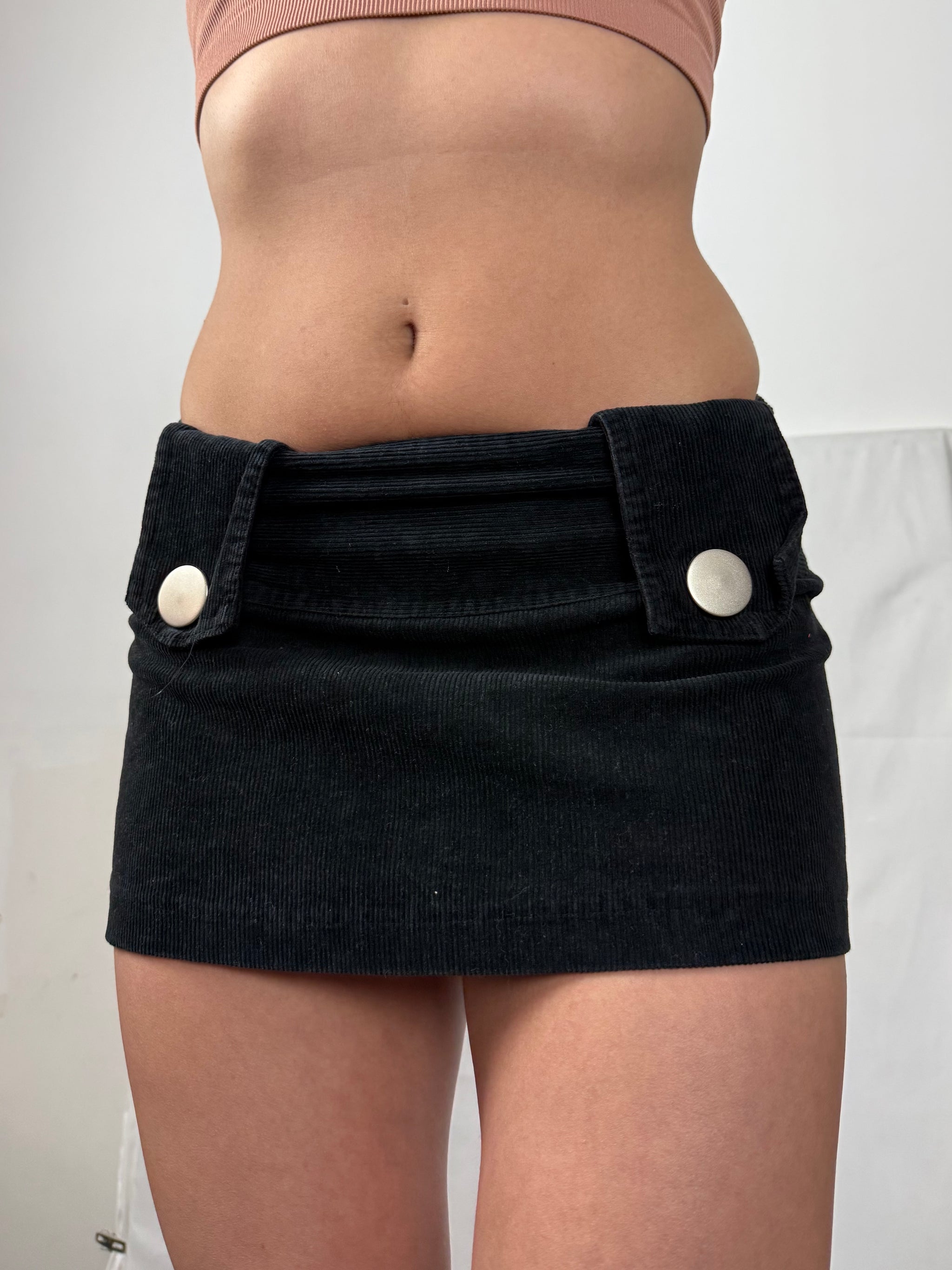 Black velvet ribbed mini skirt (S)