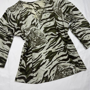Khaki graphic animal print long sleeves top (S/M)