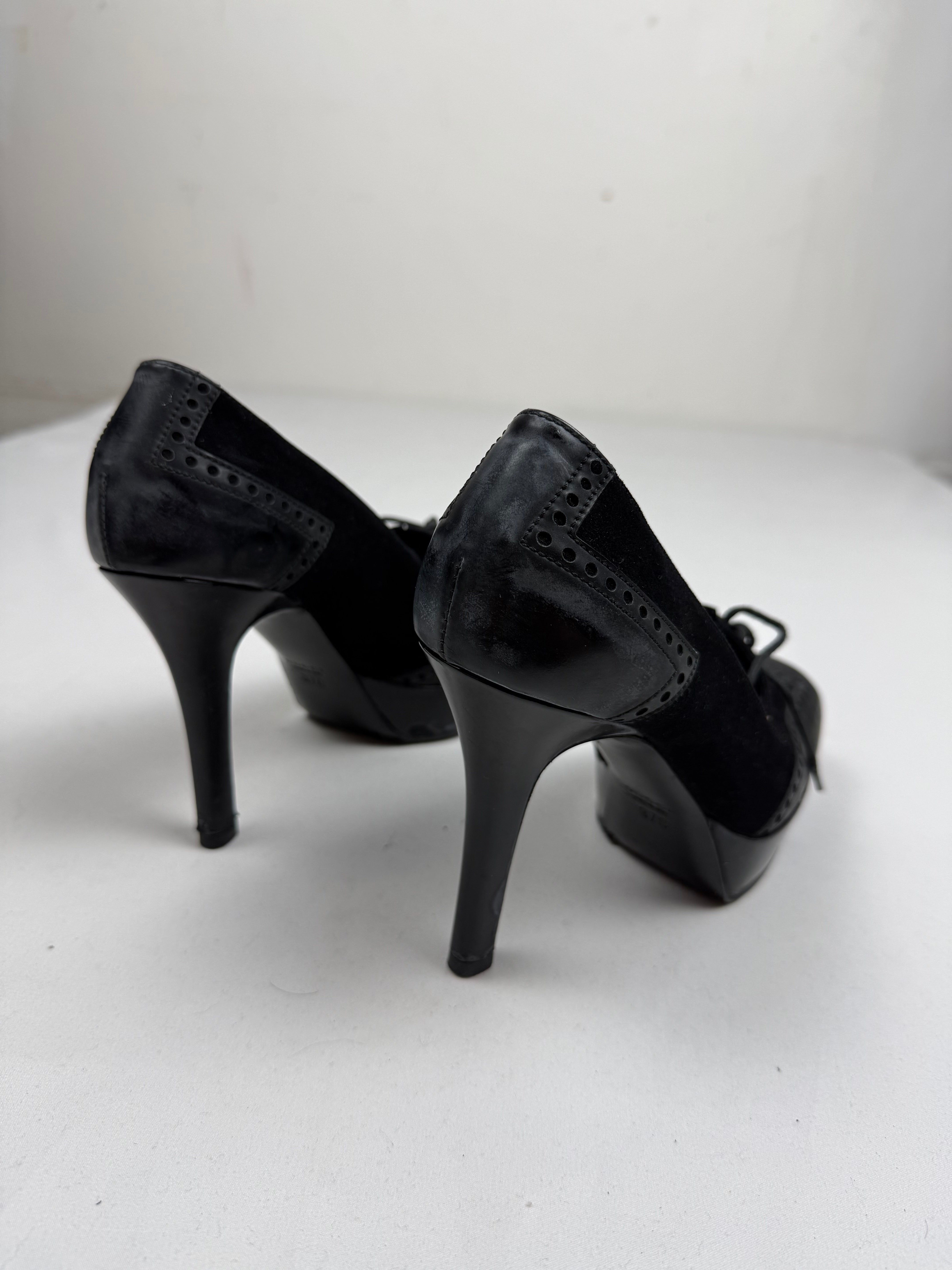 Black platform heels (37)