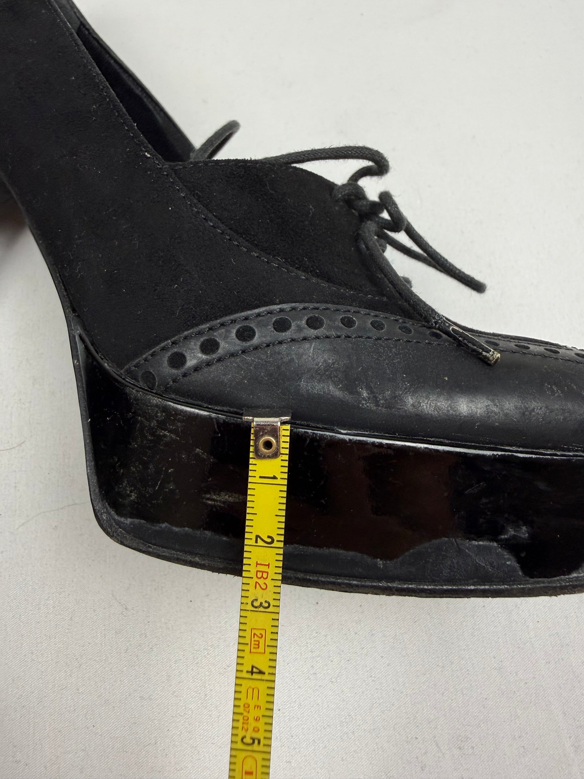 Black platform heels (37)