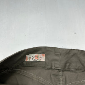 Khaki cargo low rise mini skirt + belt (M/L)