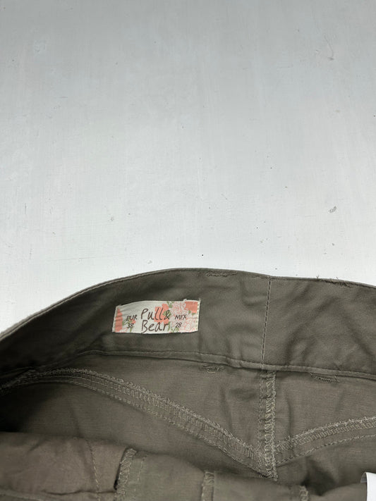 Khaki cargo low rise mini skirt + belt (M/L)