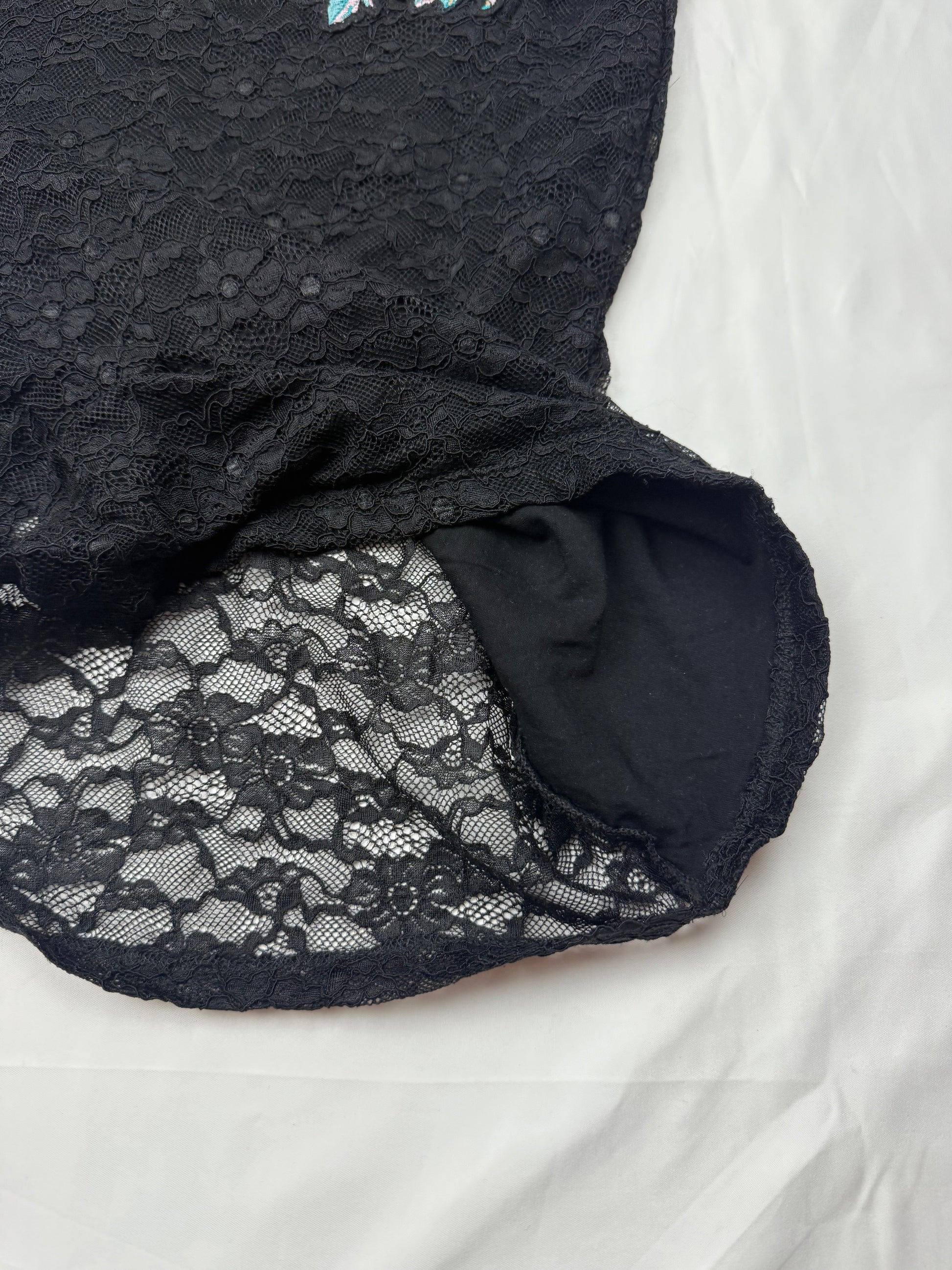 Black mesh lined tight fit tee (XS)