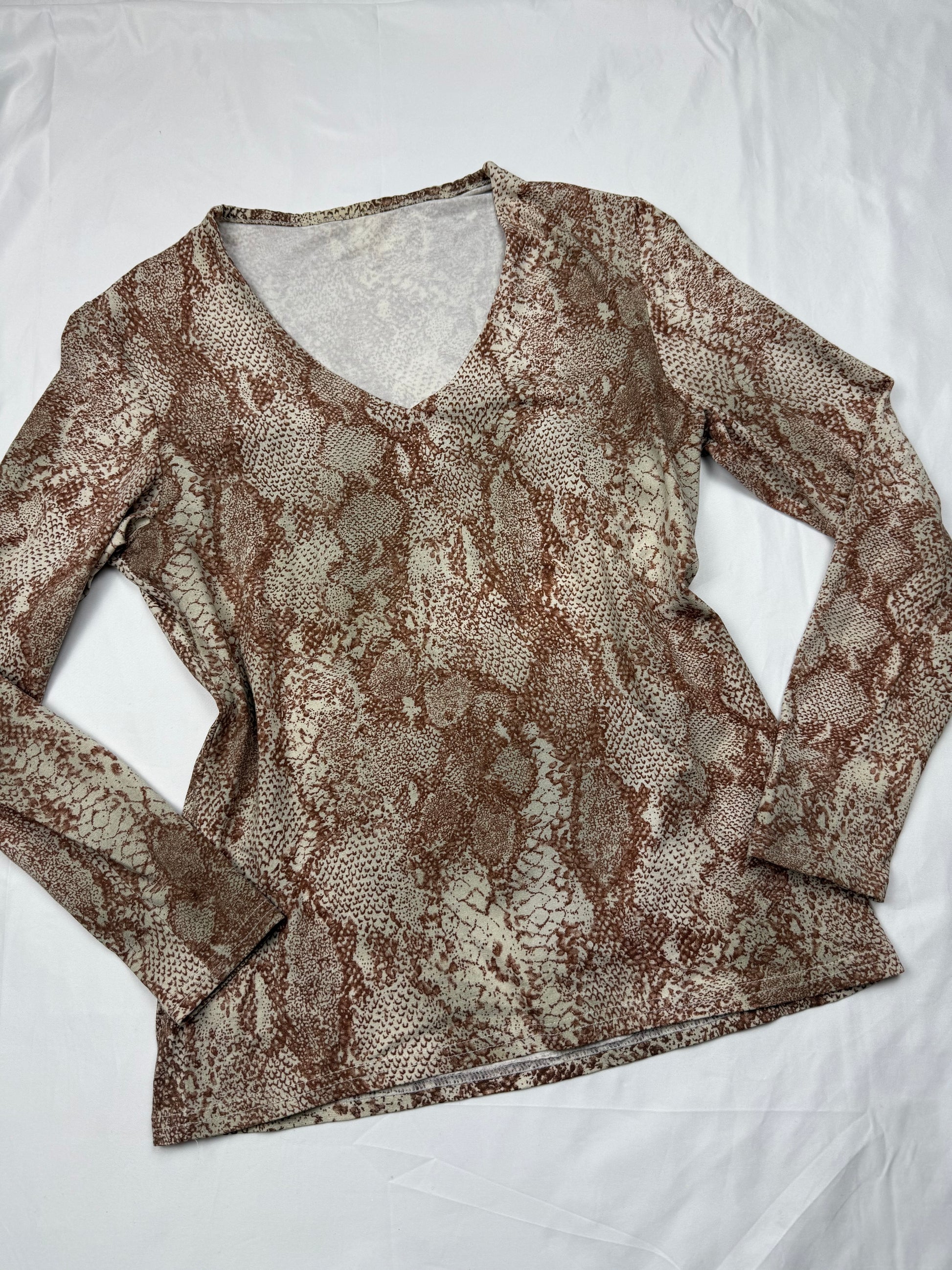 Brown snake print  long sleeves shirt (S/M)