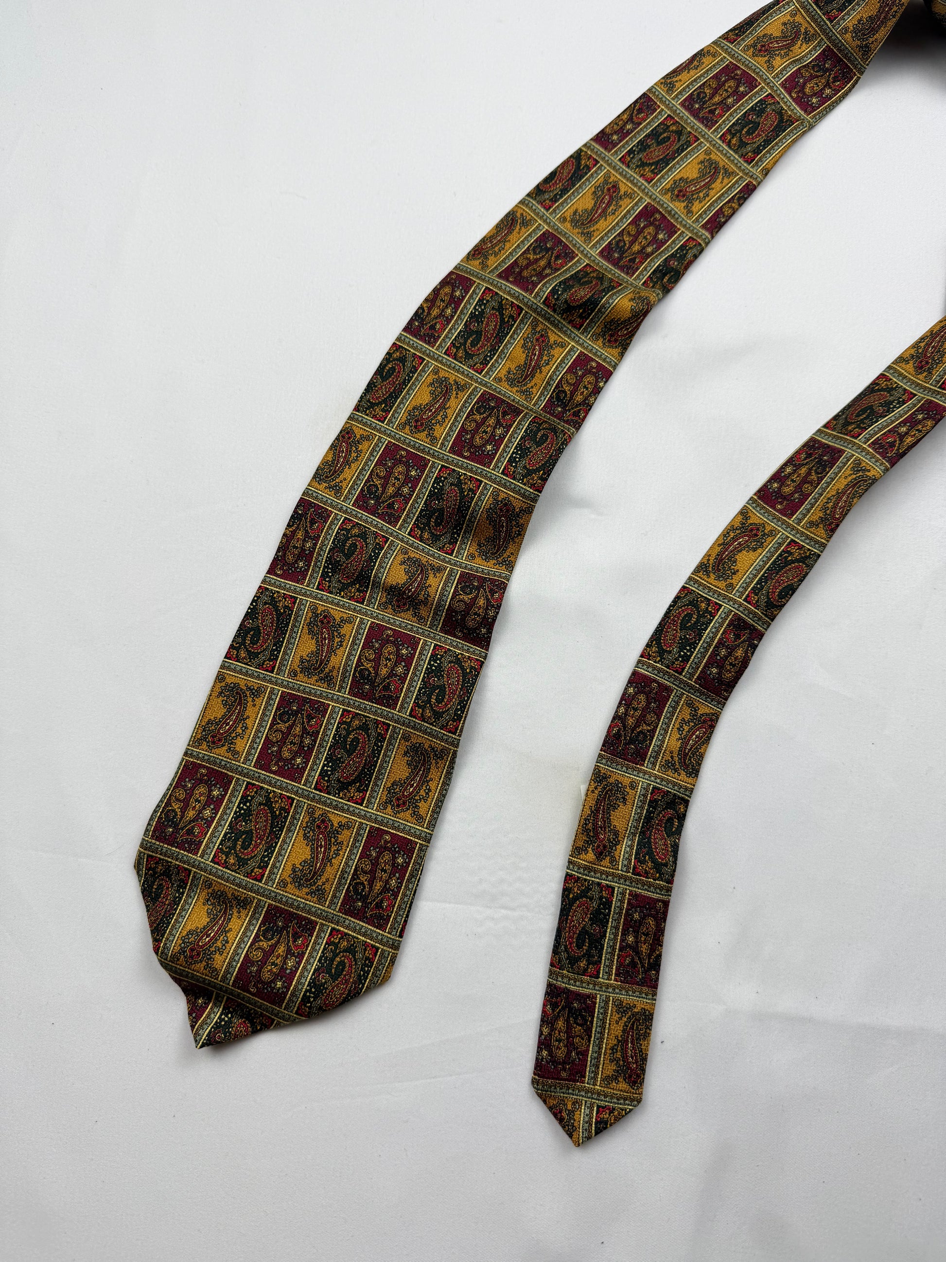 100% silk graphic gold tie