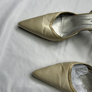 White pointed toes heels (38)