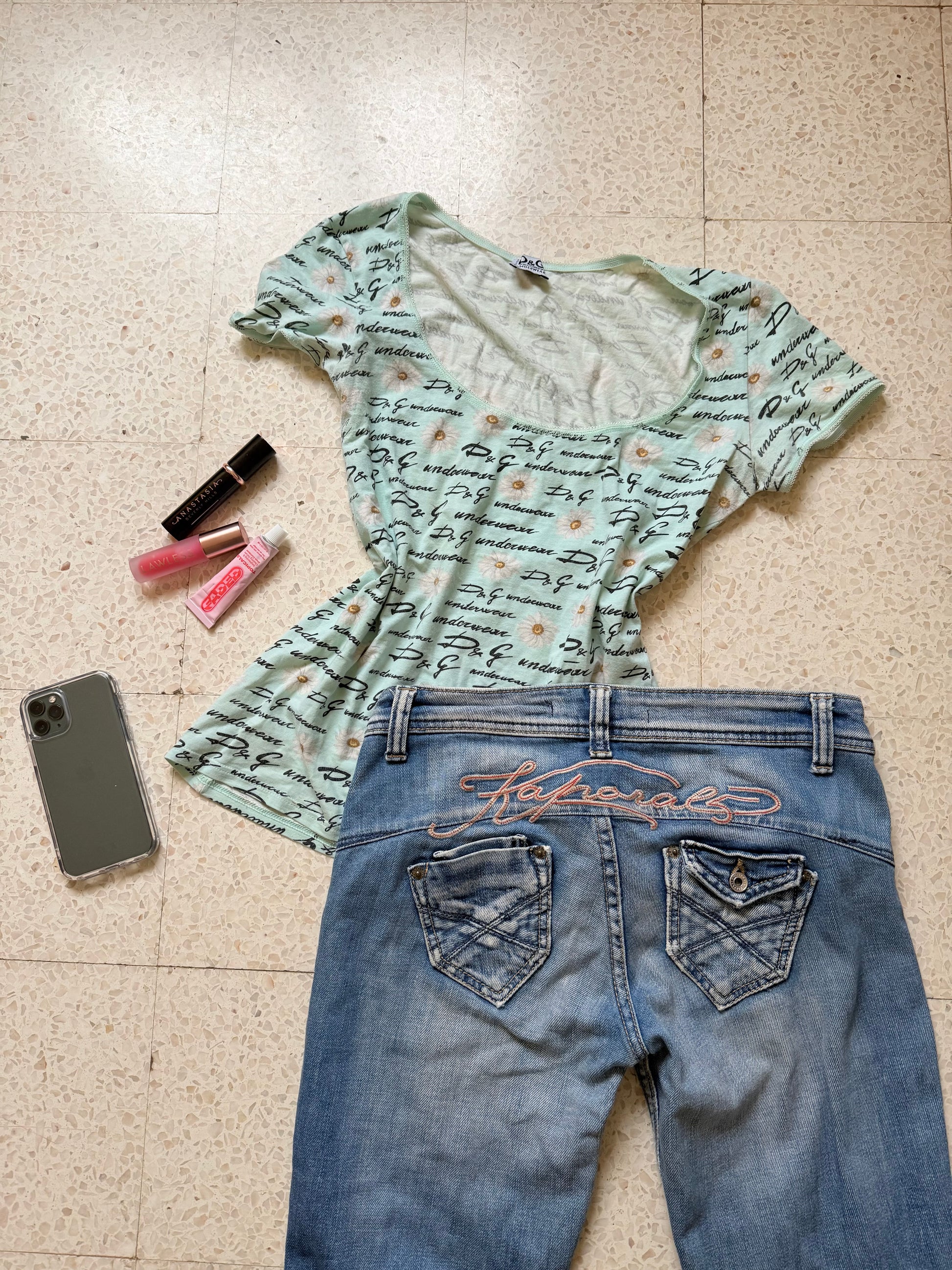 Baby blue floral graphic cotton tee (M)