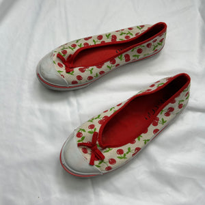 Cherry print white ballet shoes (36)