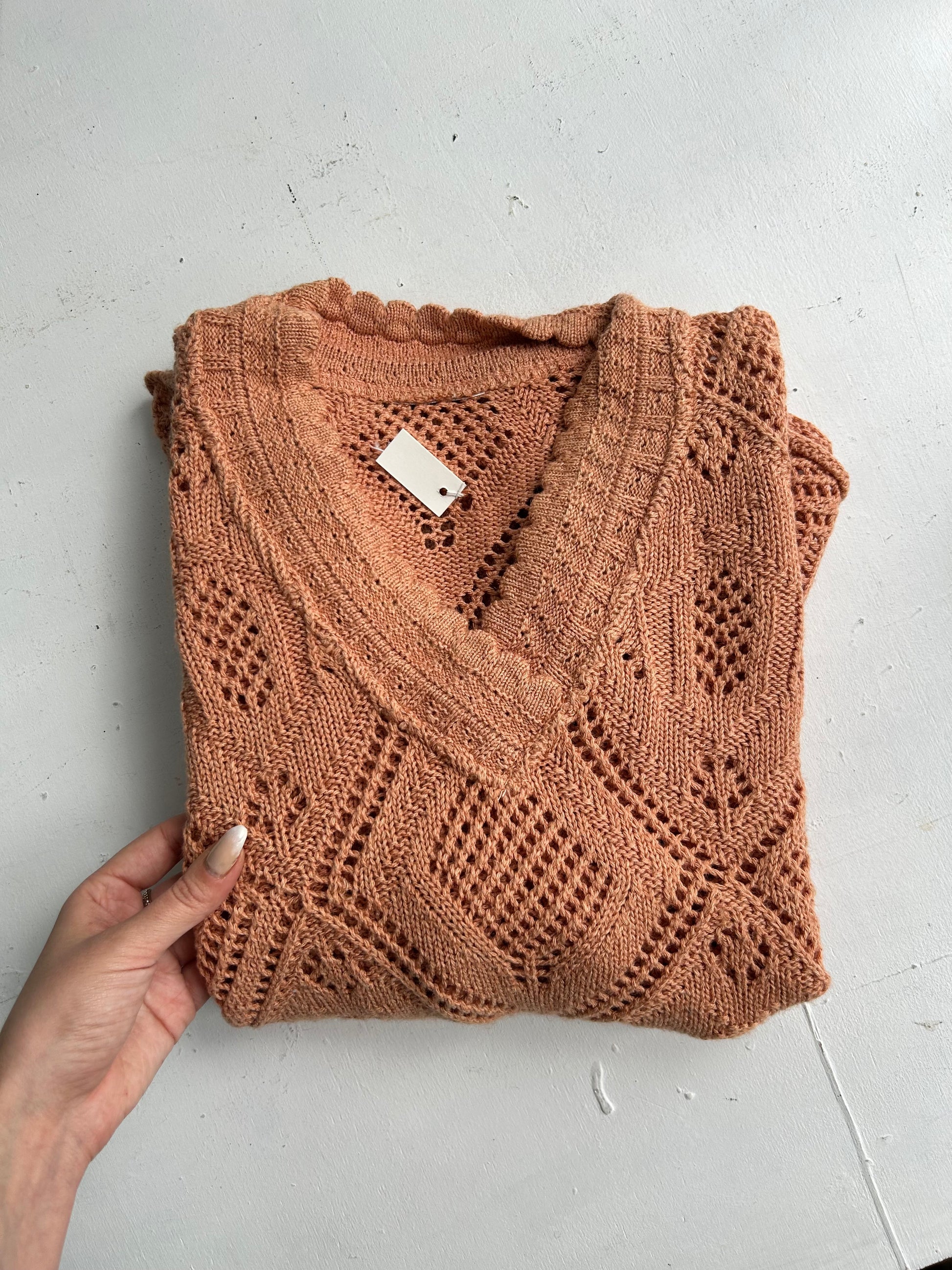 Crochet nude pink knitted jumper (M)