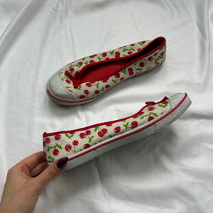 Cherry print white ballet shoes (36)