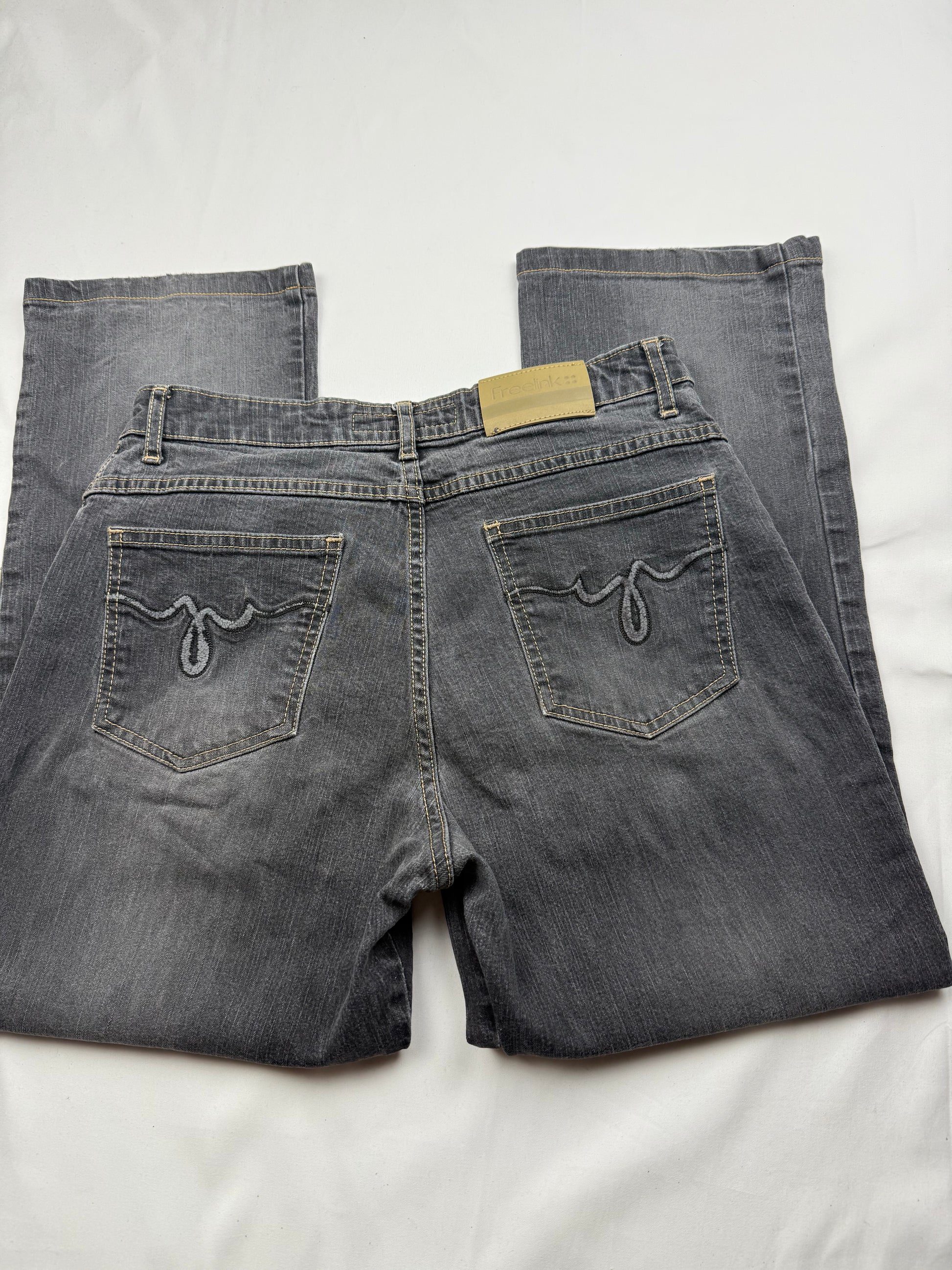 Grey denim mid rise baggy denim pants (S/M)