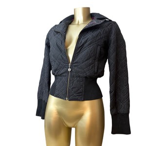 Black zip up tight fit puffer jacket (S)