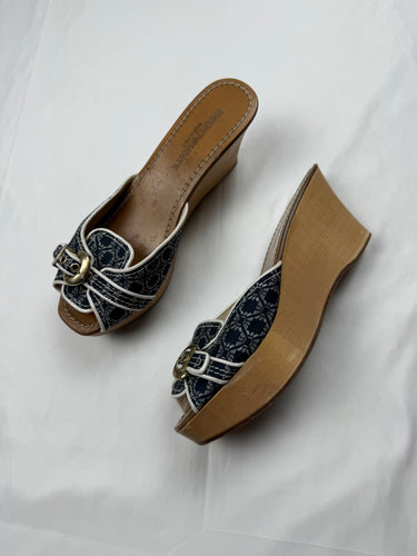 Blue monogram buckle wedge heels mules (38.5)