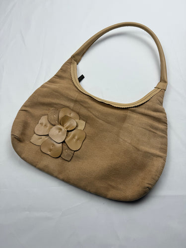 Beige flower appliqué shoulder bag (29x18cm)