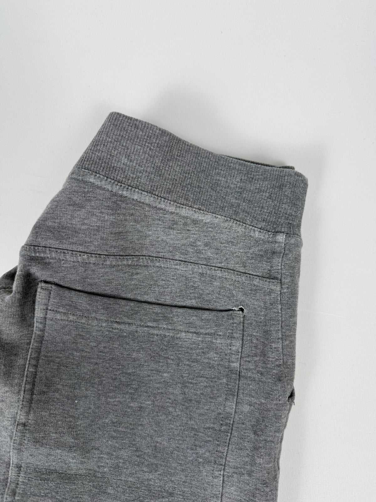 Grey low rise joggers pants (S)