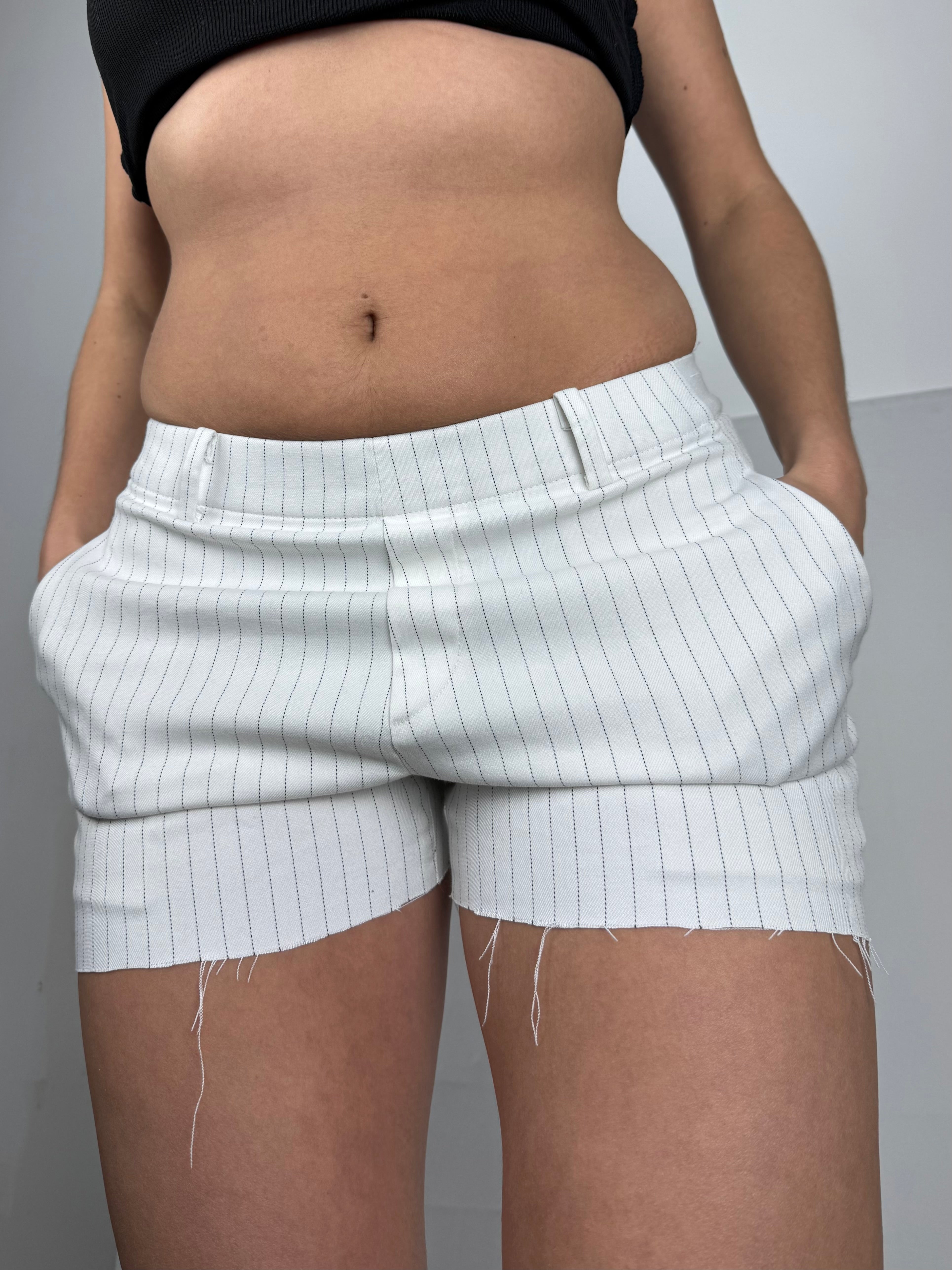 White striped office low rise mini short (S)