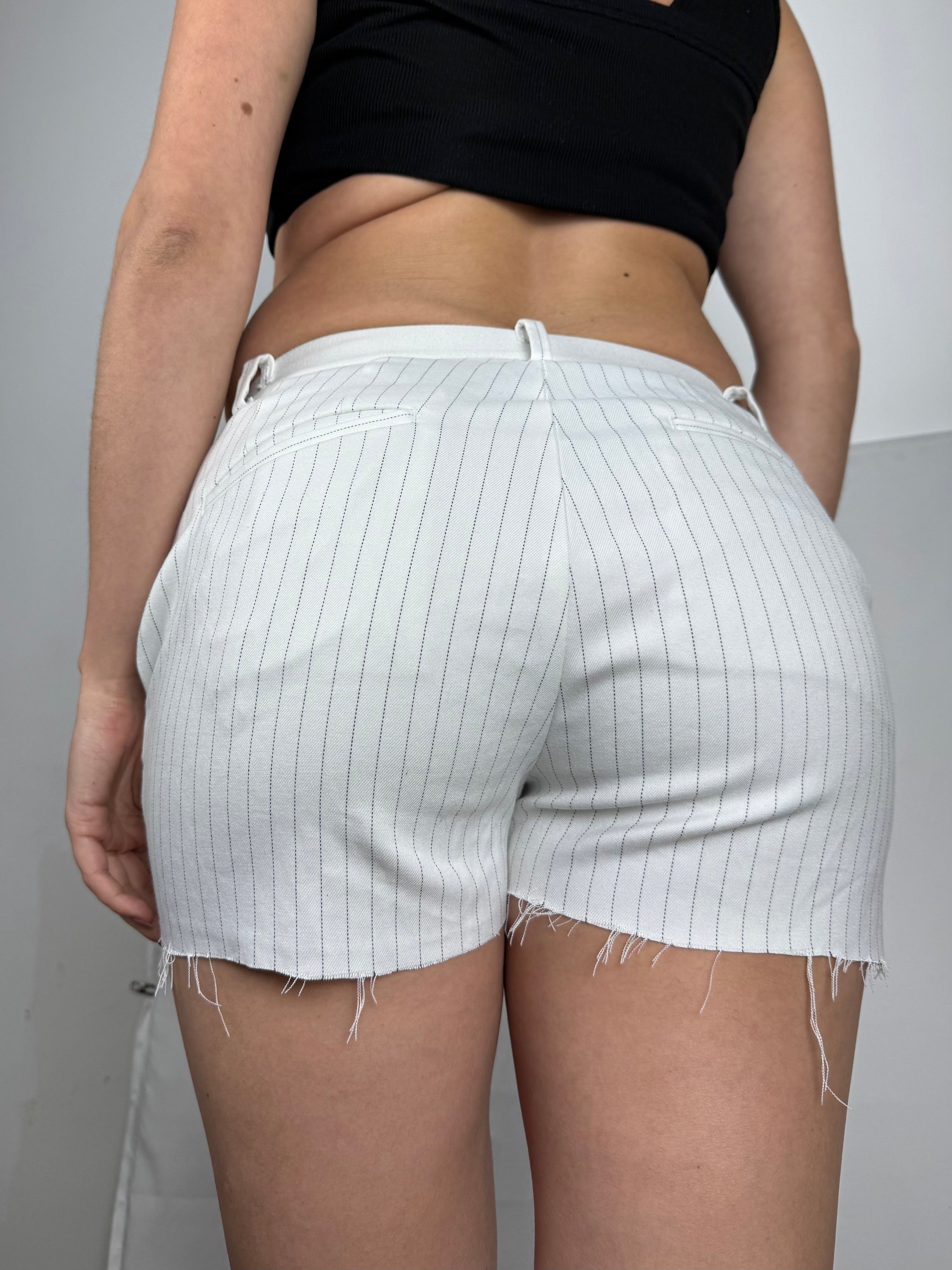 White striped office low rise mini short (S)