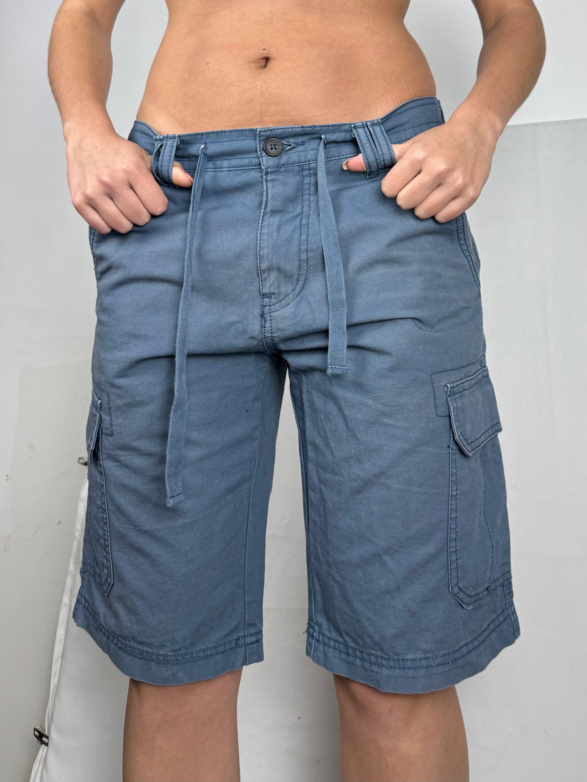 Blue cotton cargo mid short (L)